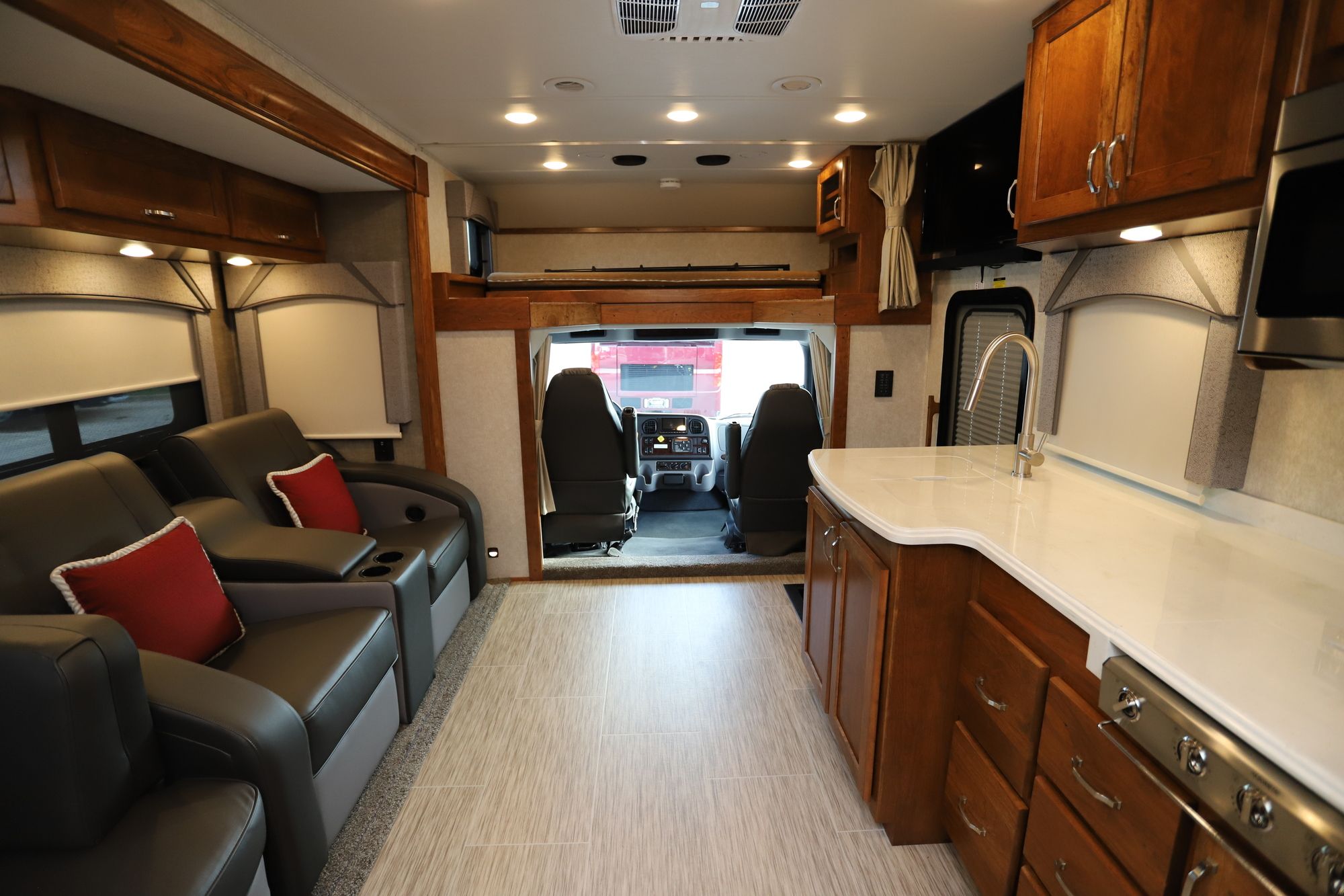 New 2021 Renegade Rv Valencia 38RB Super C  For Sale