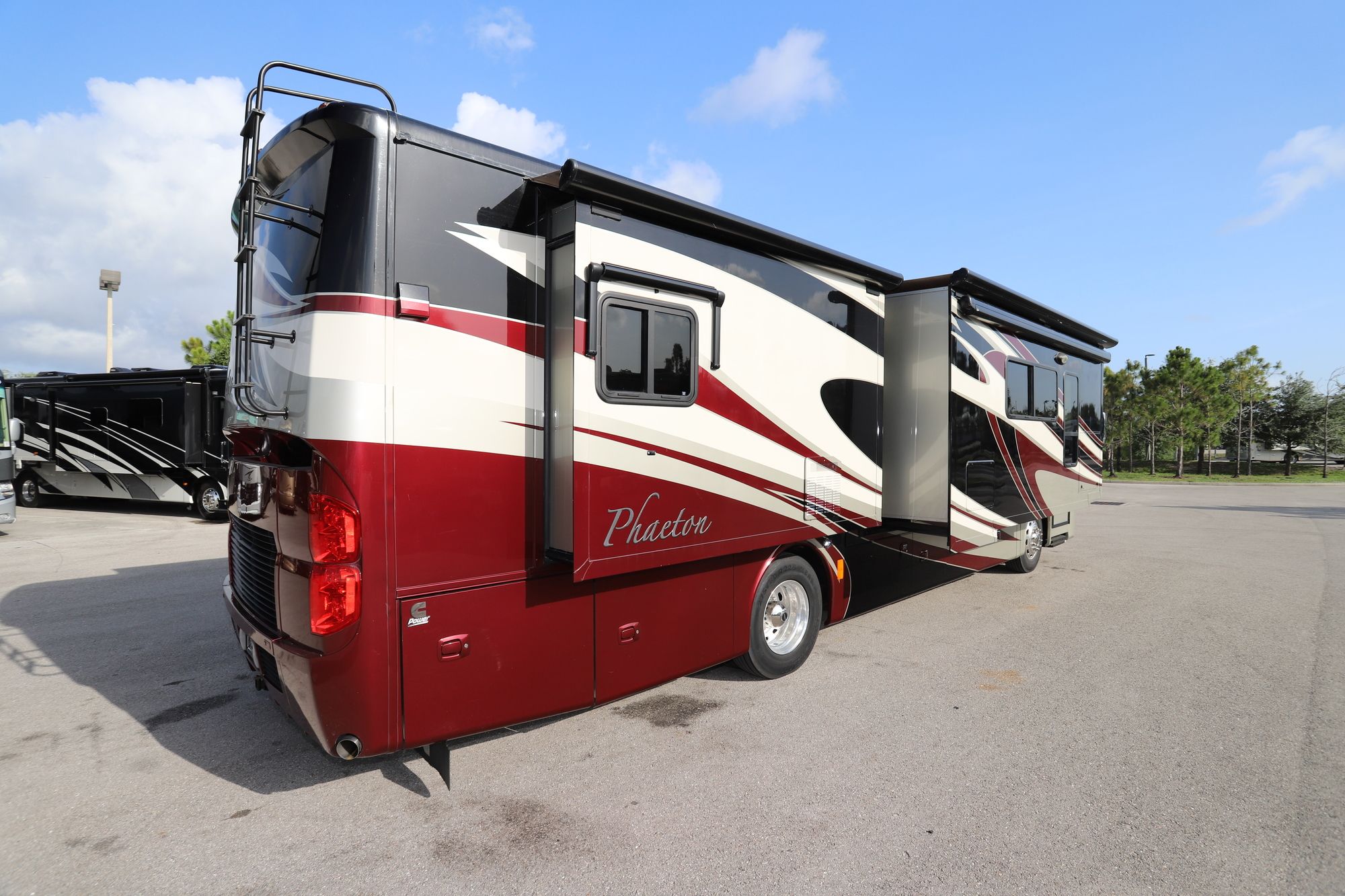 Used 2013 Tiffin Motor Homes Phaeton 36GH Class A  For Sale