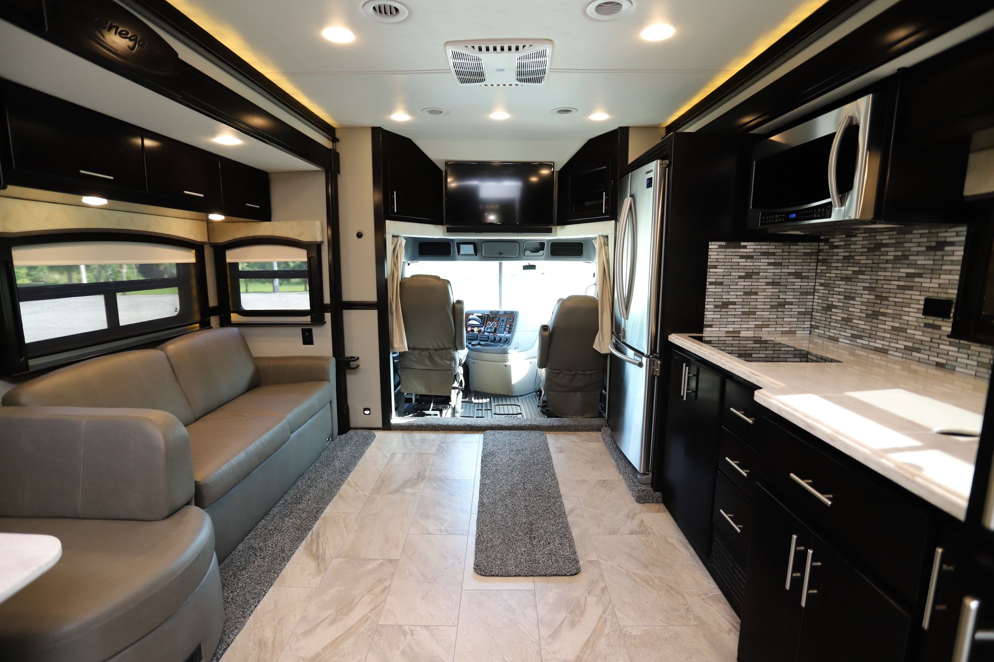 Used 2019 Renegade Rv Classic 45CBK Super C  For Sale