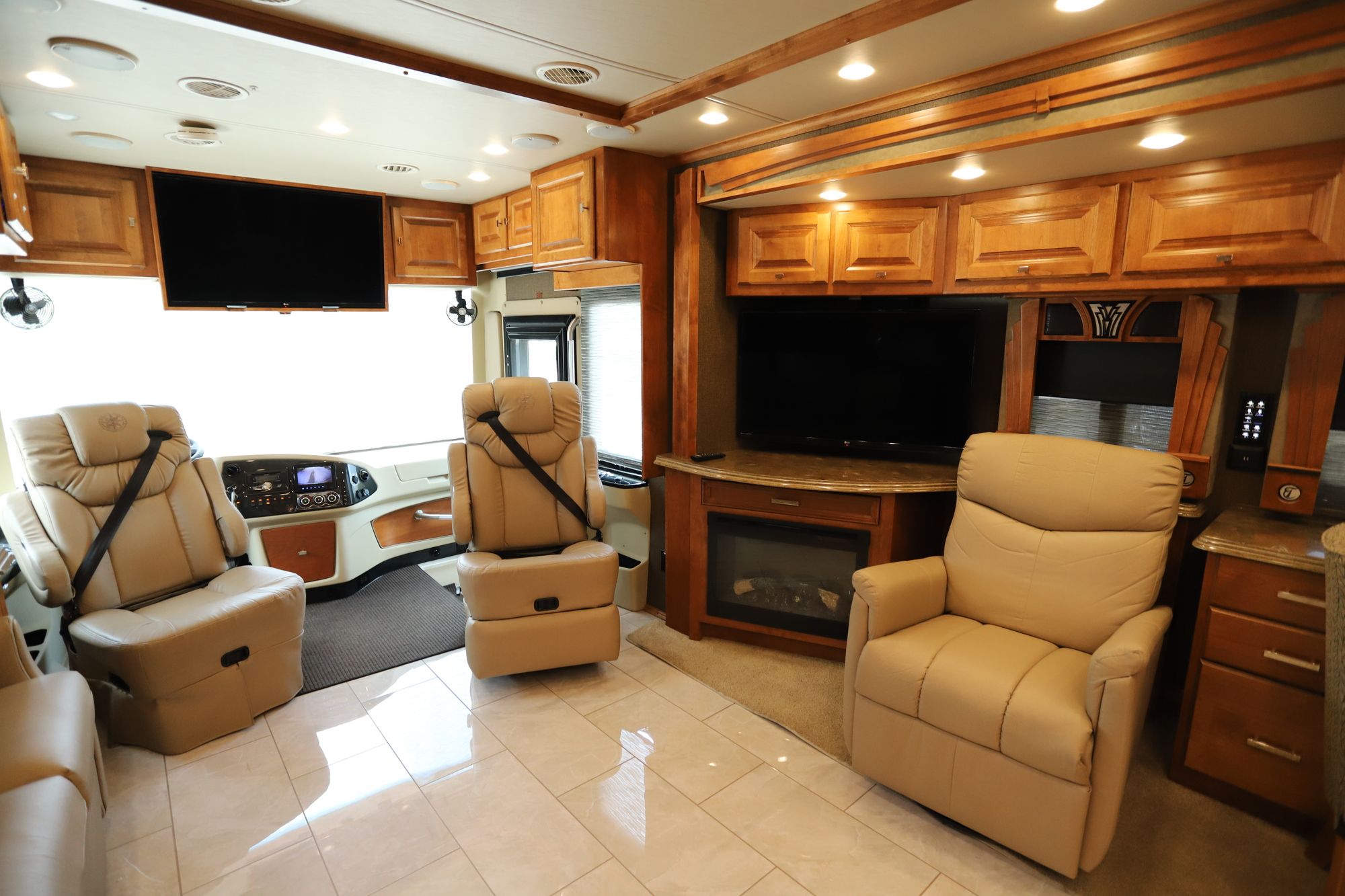 Used 2017 Tiffin Motor Homes Phaeton 36GH Class A  For Sale