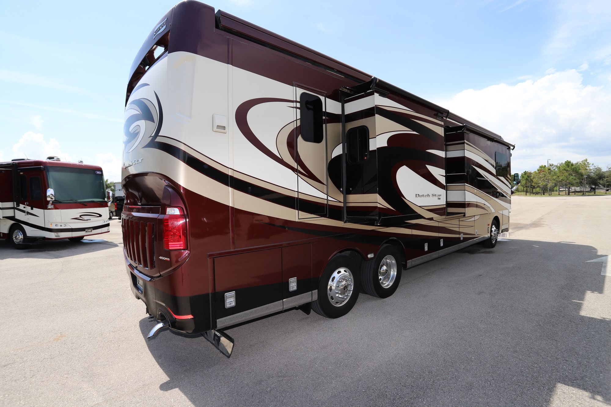 Used 2016 Newmar Dutch Star 4018 Class A  For Sale