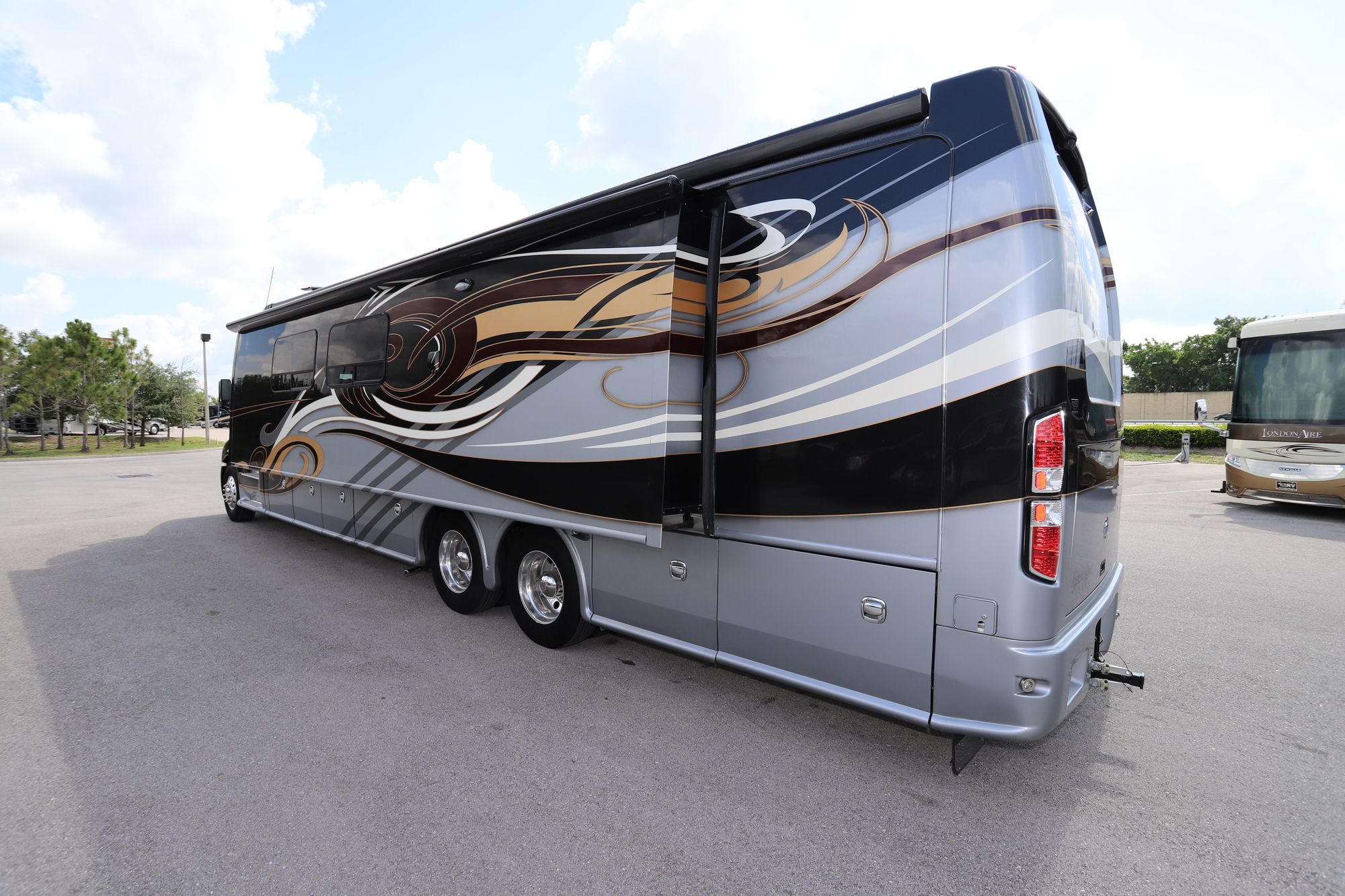 Used 2014 Forest River Grand Sport Ultra 453 Super C  For Sale