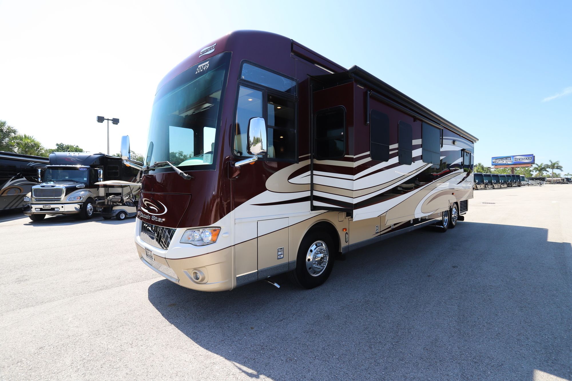 Used 2016 Newmar Dutch Star 4369 Class A  For Sale