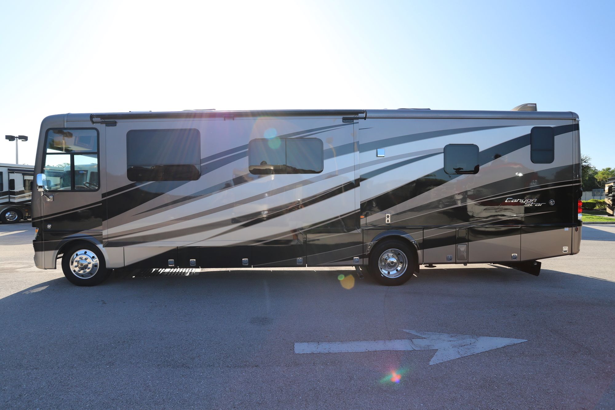 Used 2018 Newmar Canyon Star 3710 Class A  For Sale