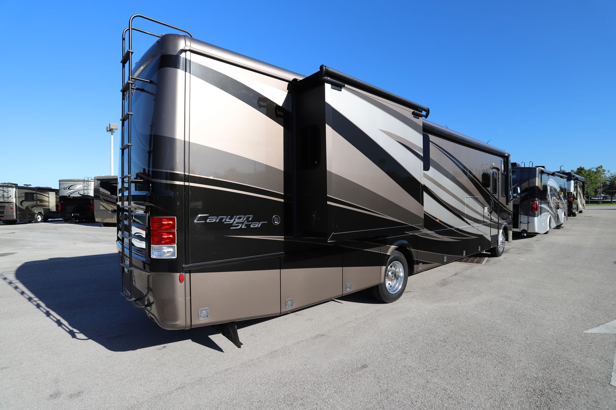 Used 2018 Newmar Canyon Star 3710 Class A  For Sale