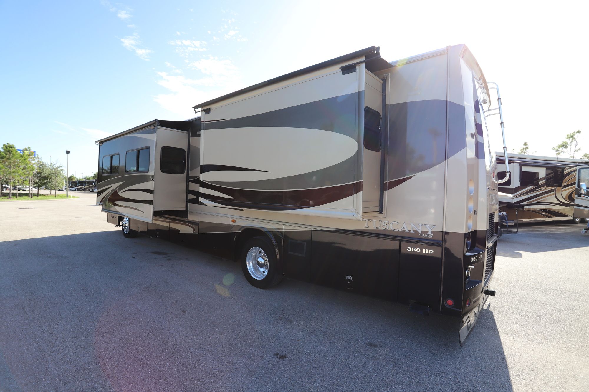 Used 2008 Damon Tuscany 4054 Class A  For Sale