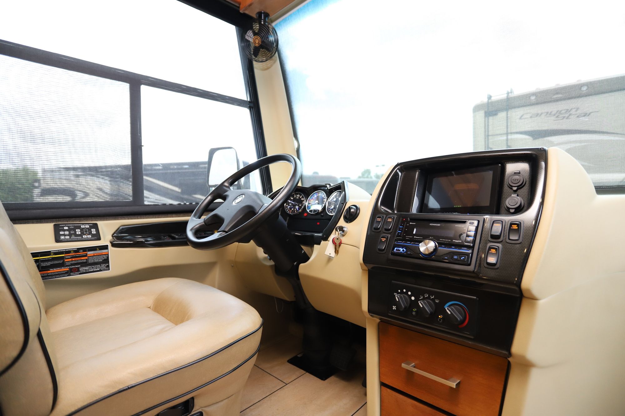 Used 2017 Tiffin Motor Homes Breeze 32BR Class A  For Sale