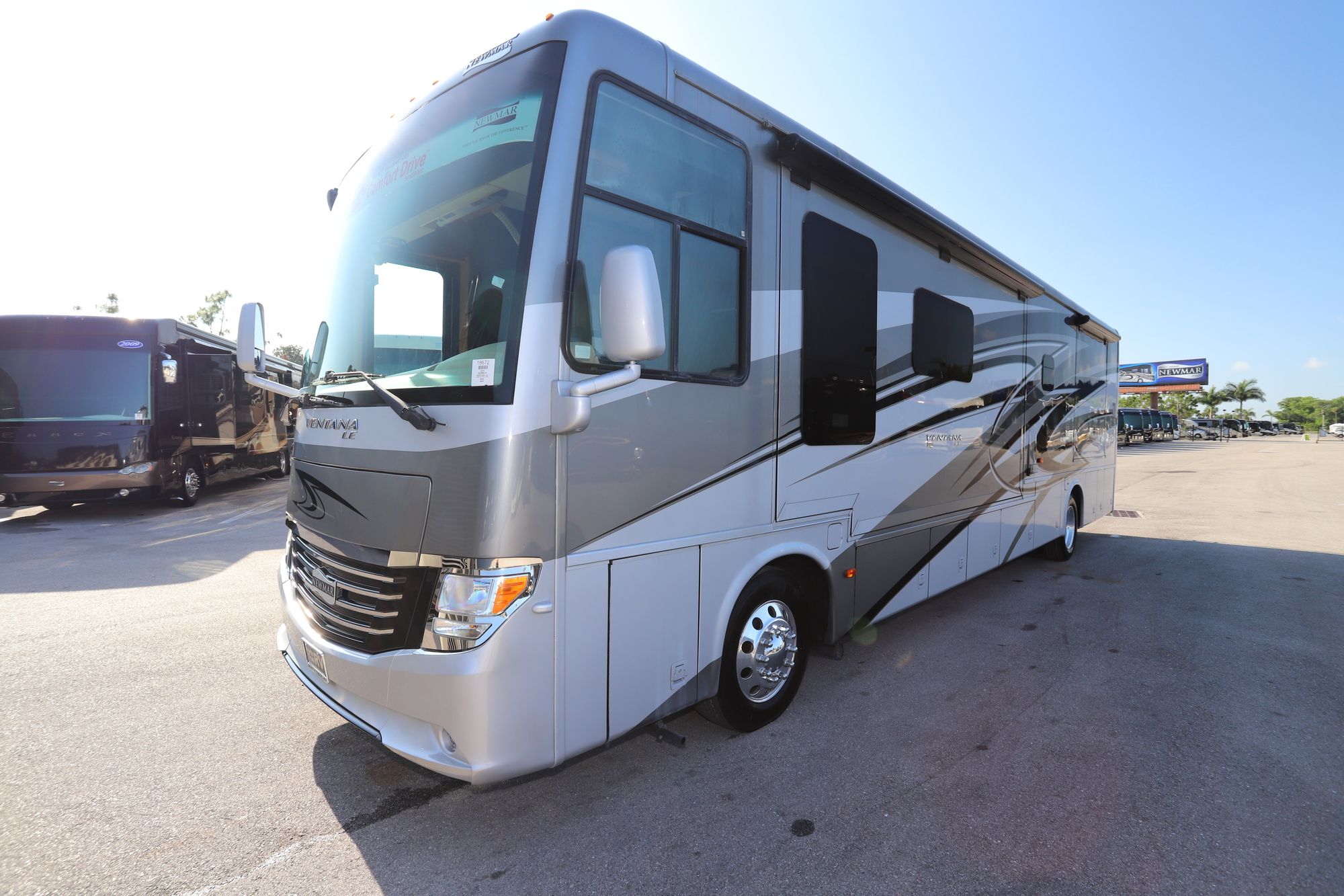 Used 2016 Newmar Ventana Le 4044 Class A  For Sale