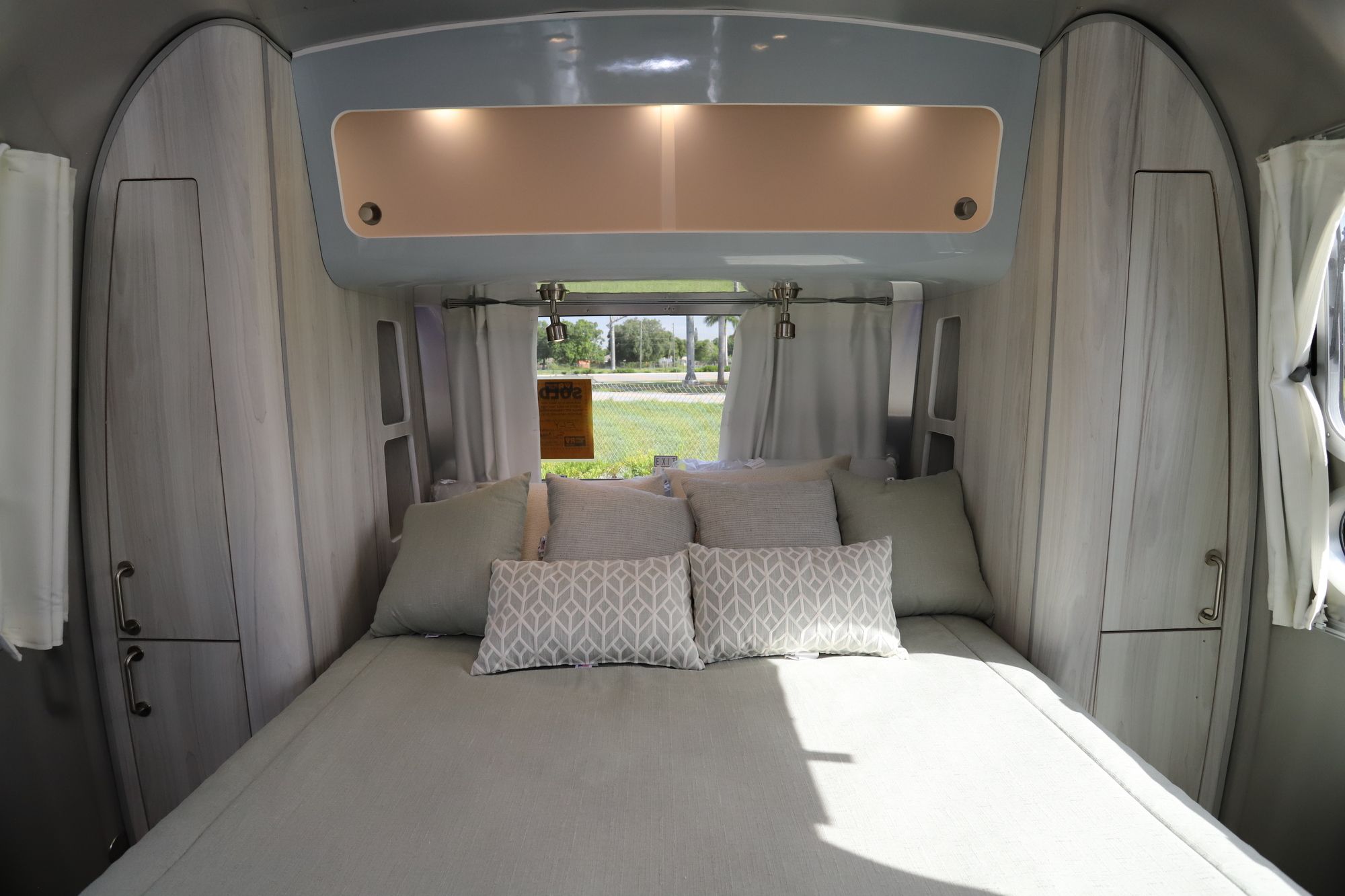 New 2021 Airstream International 30RB Travel Trailer  For Sale