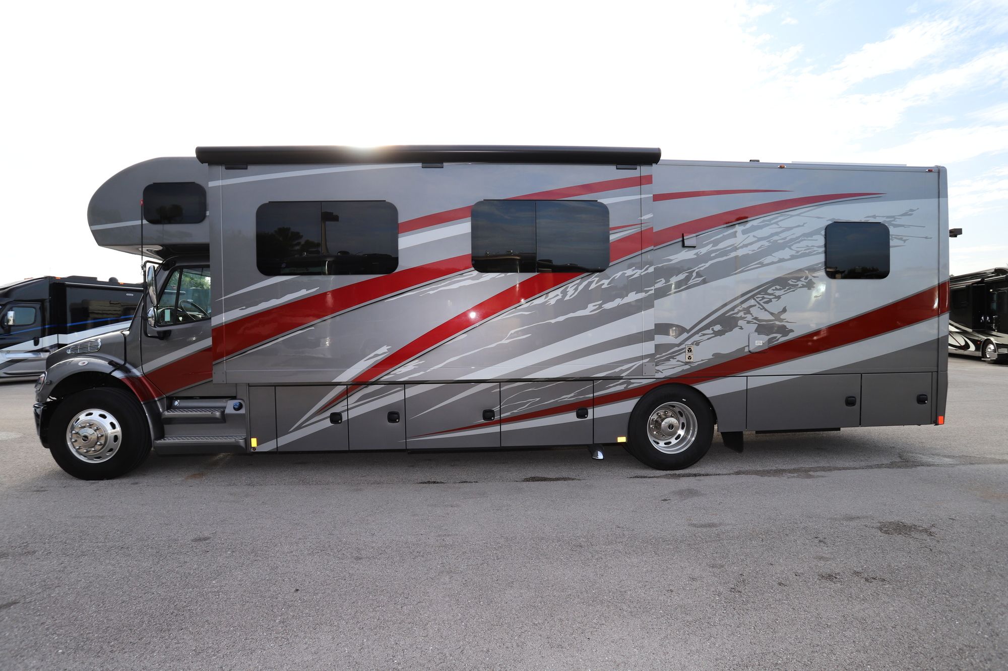 New 2021 Renegade Rv Valencia 35MB Super C  For Sale