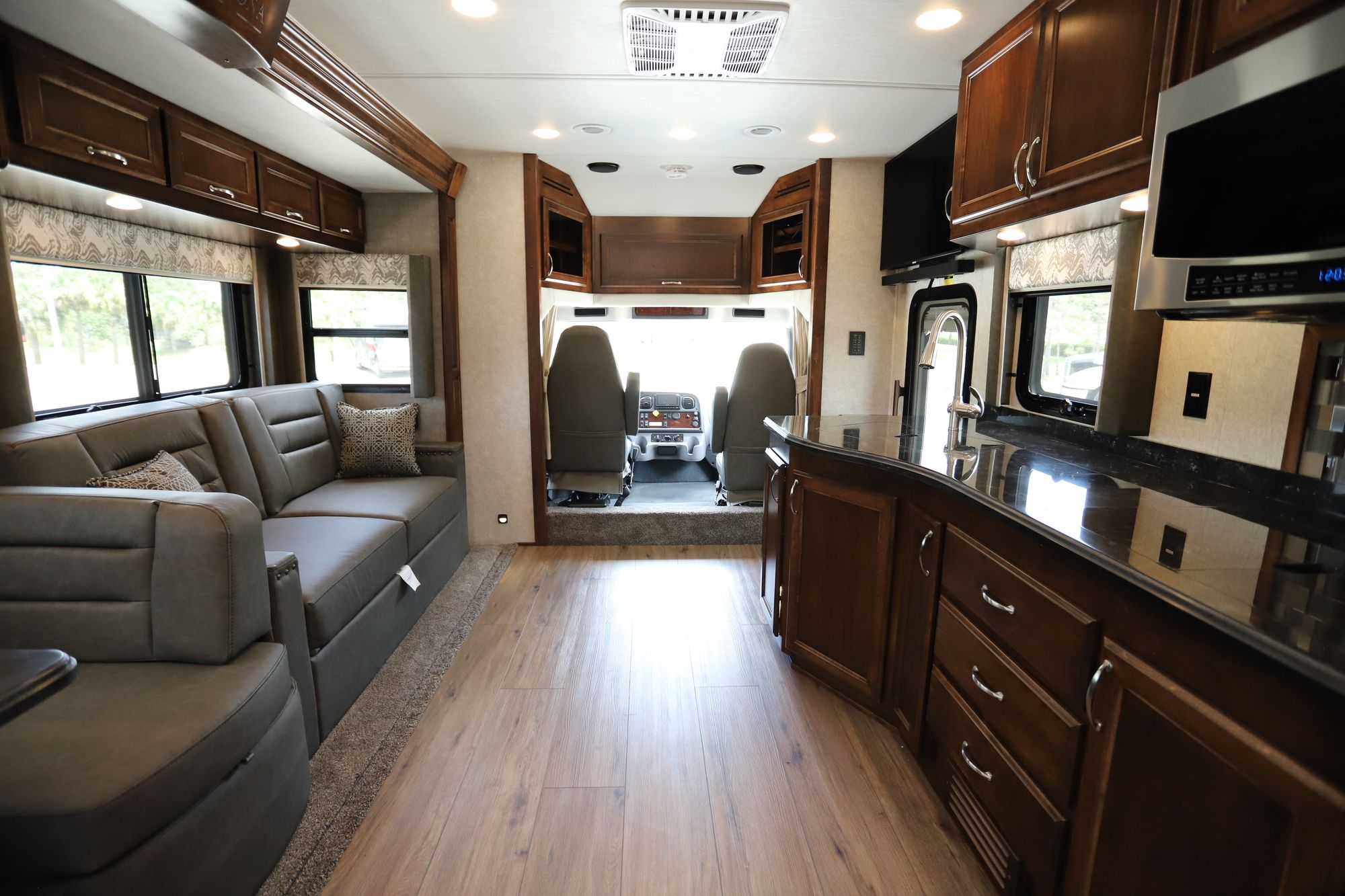 New 2021 Renegade Rv Verona 40VBH Super C  For Sale