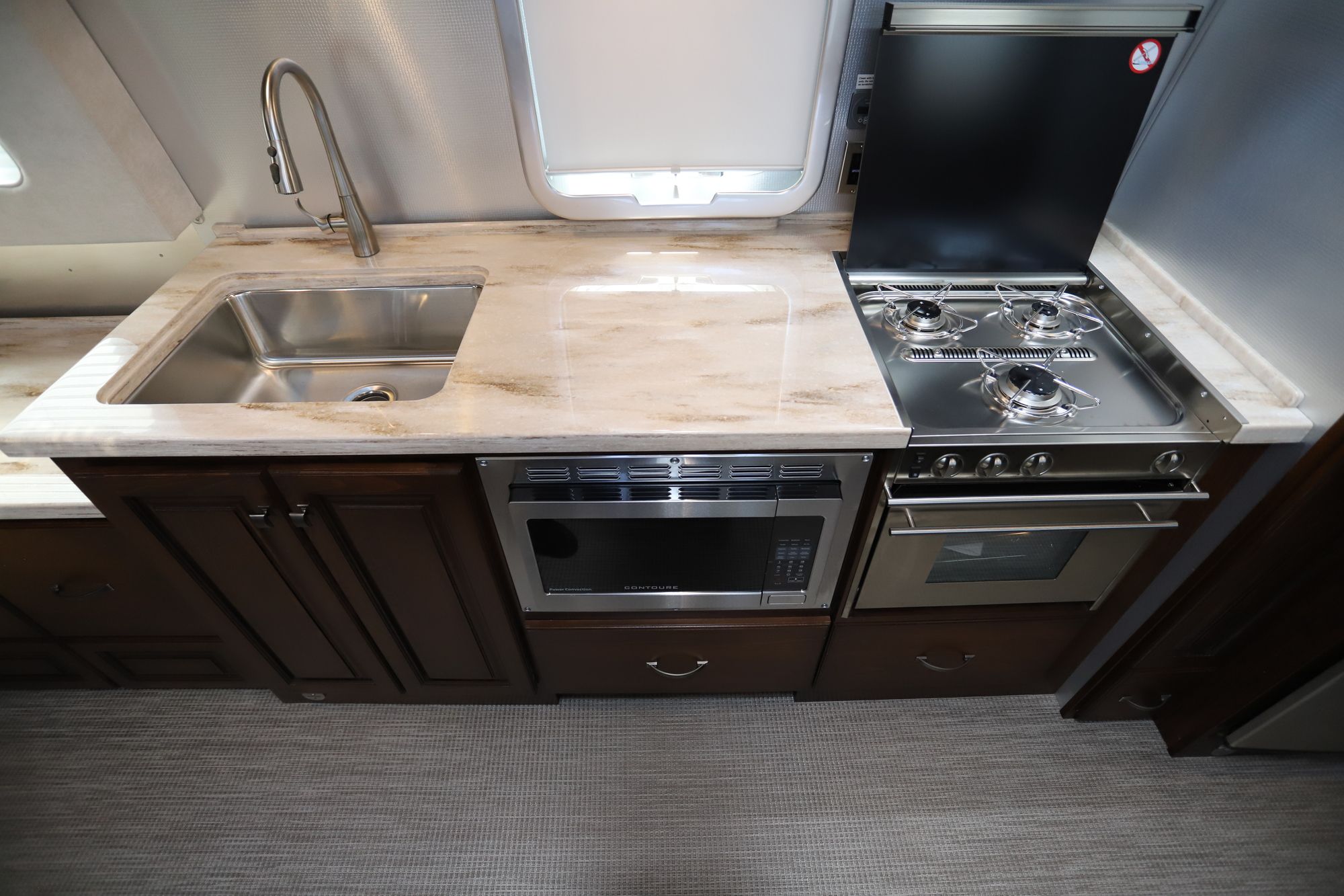 New 2020 Airstream Classic 33FB Travel Trailer  For Sale