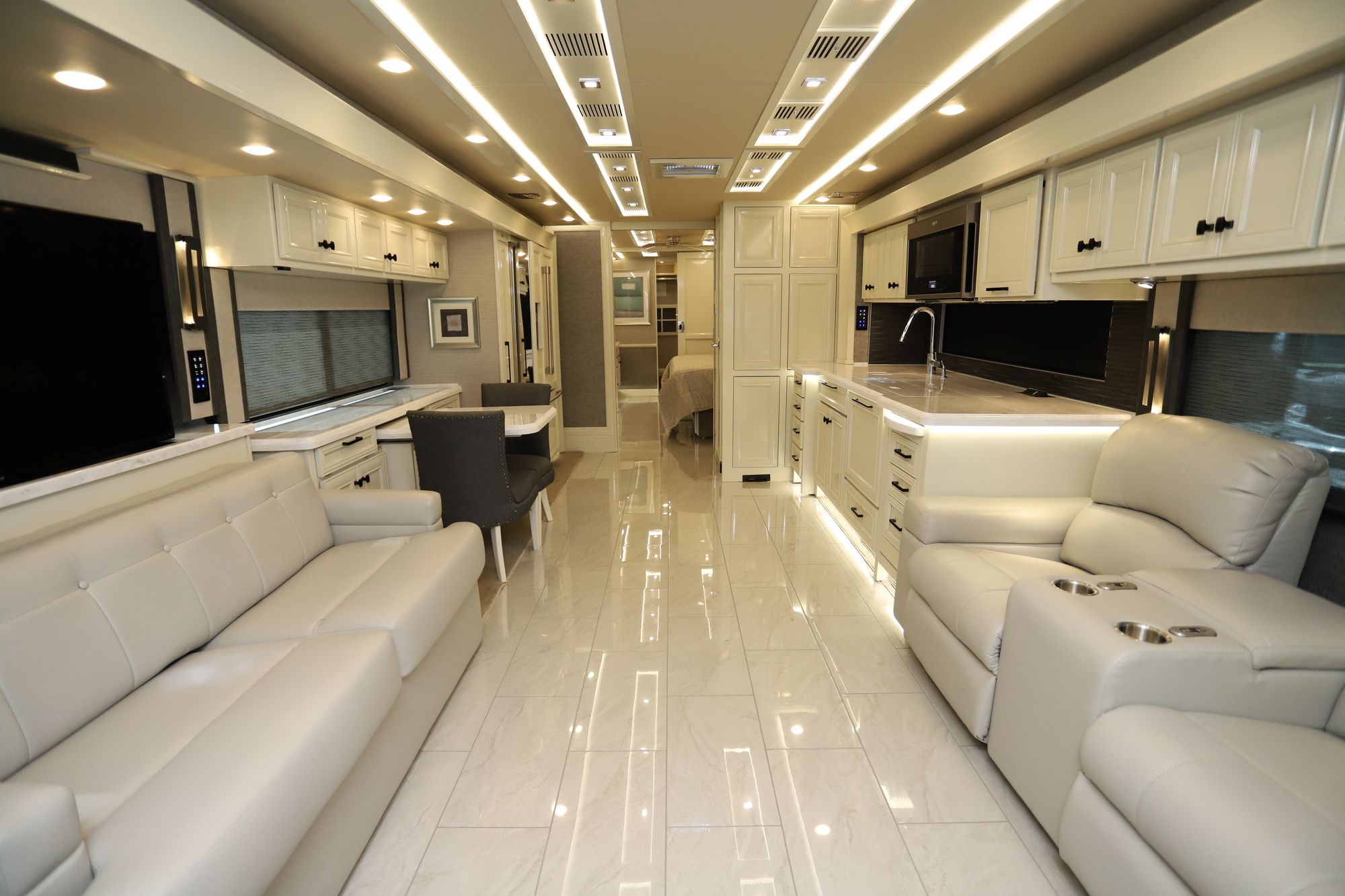 New 2021 Tiffin Motor Homes Allegro Bus 45OPP Class A  For Sale