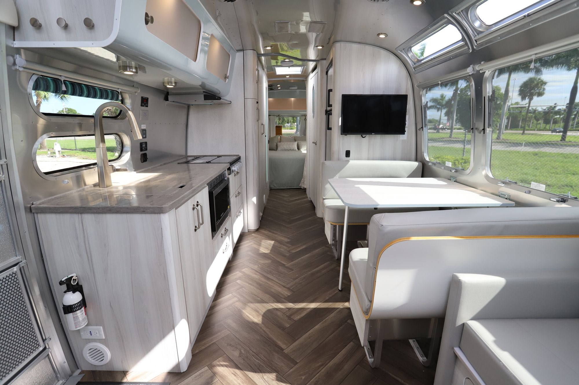 New 2021 Airstream International 30RB Travel Trailer  For Sale