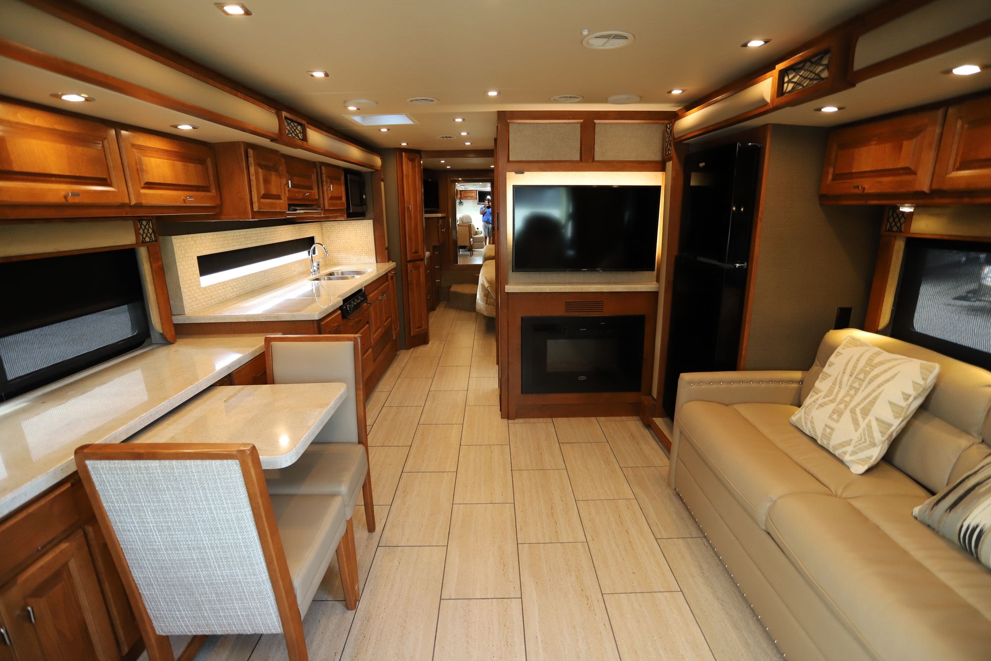 Used 2019 Tiffin Motor Homes Breeze 33BR Class A  For Sale