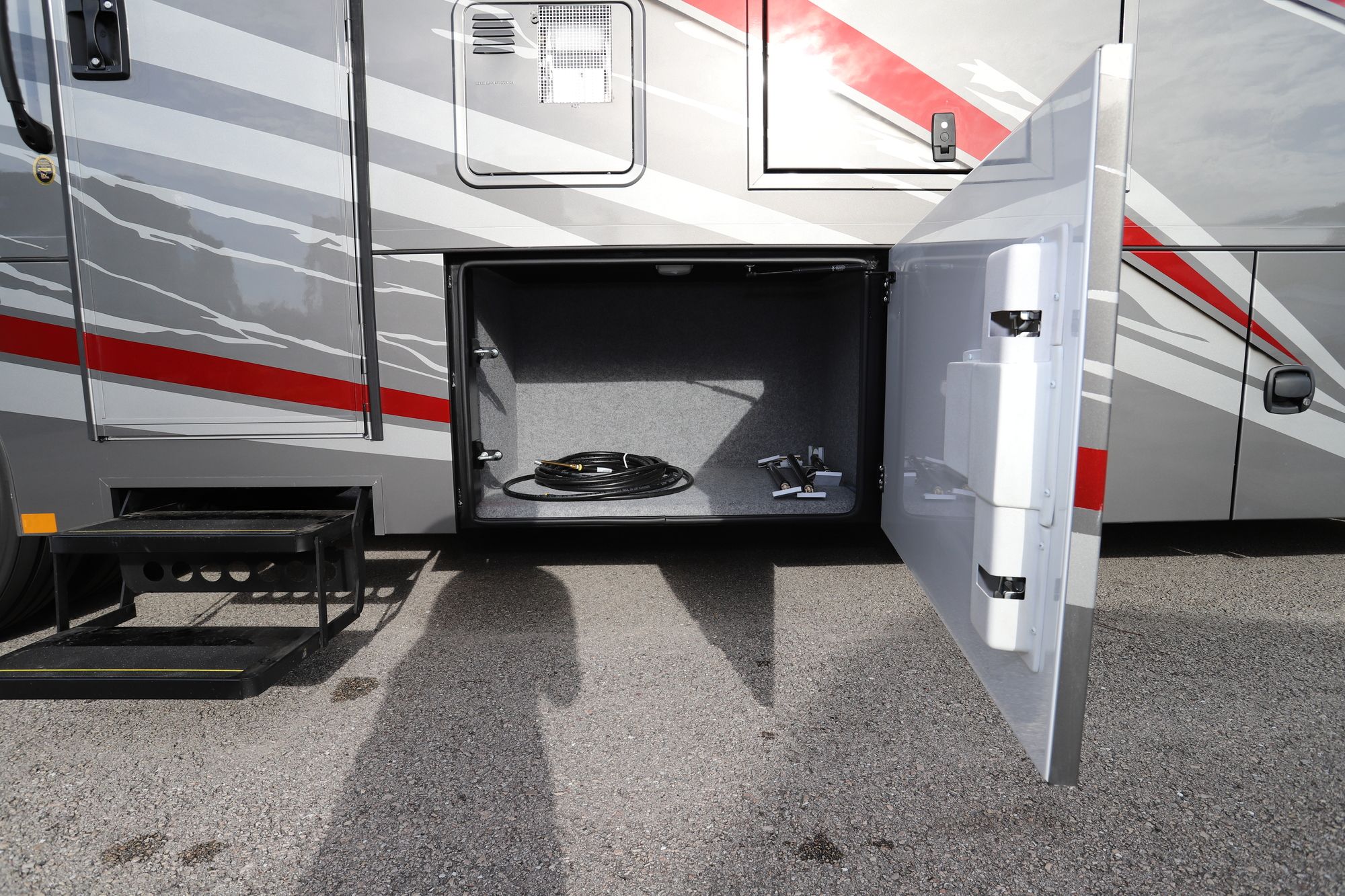 New 2021 Renegade Rv Valencia 35MB Super C  For Sale