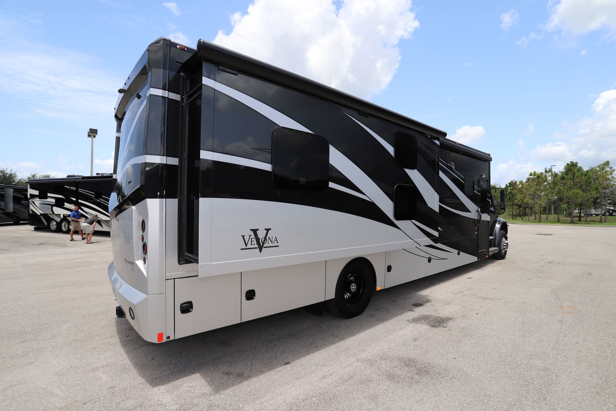 New 2021 Renegade Rv Verona 40VBH Super C  For Sale