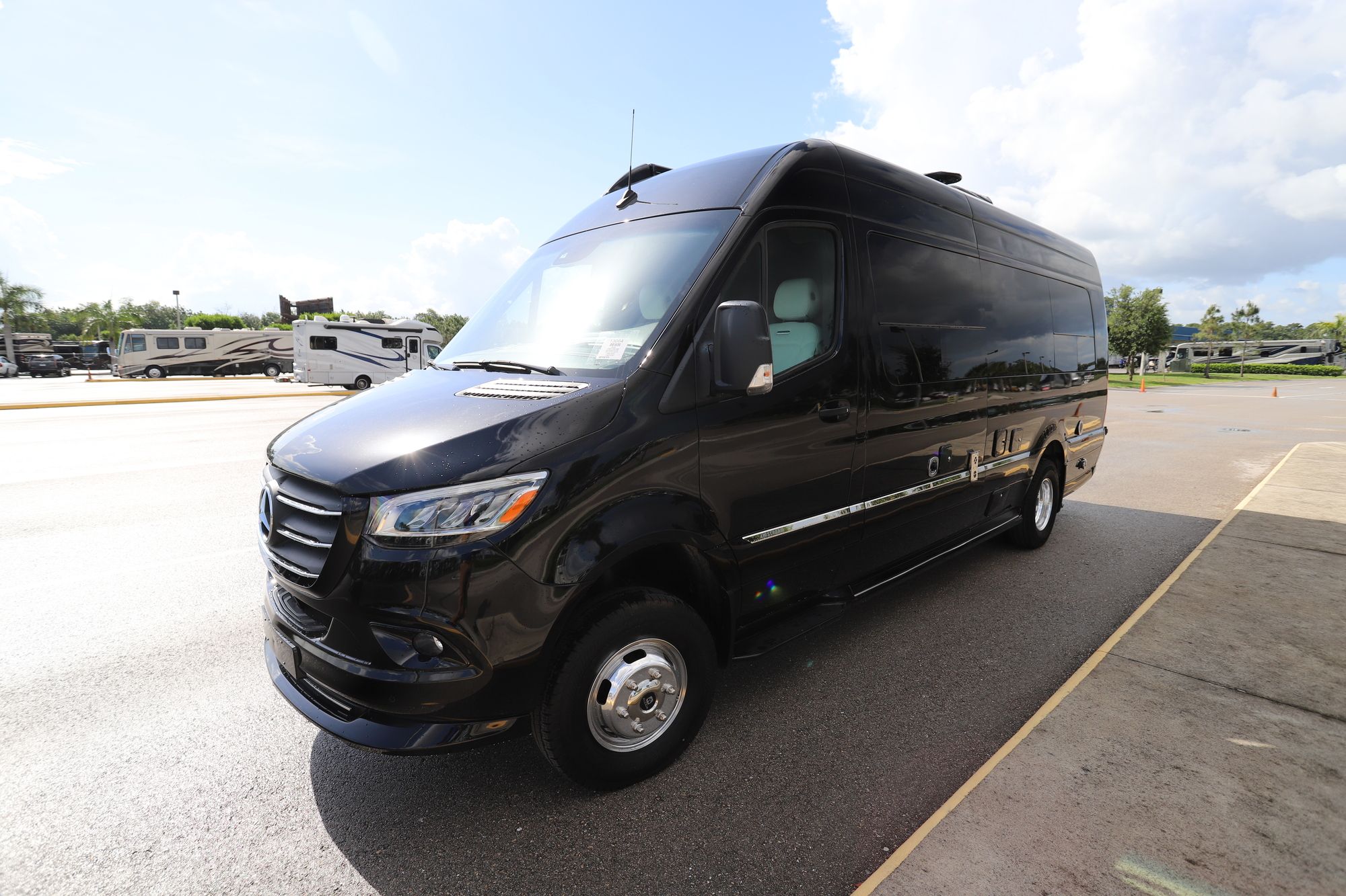 New 2021 Airstream Interstate LNG EXT Class B  For Sale
