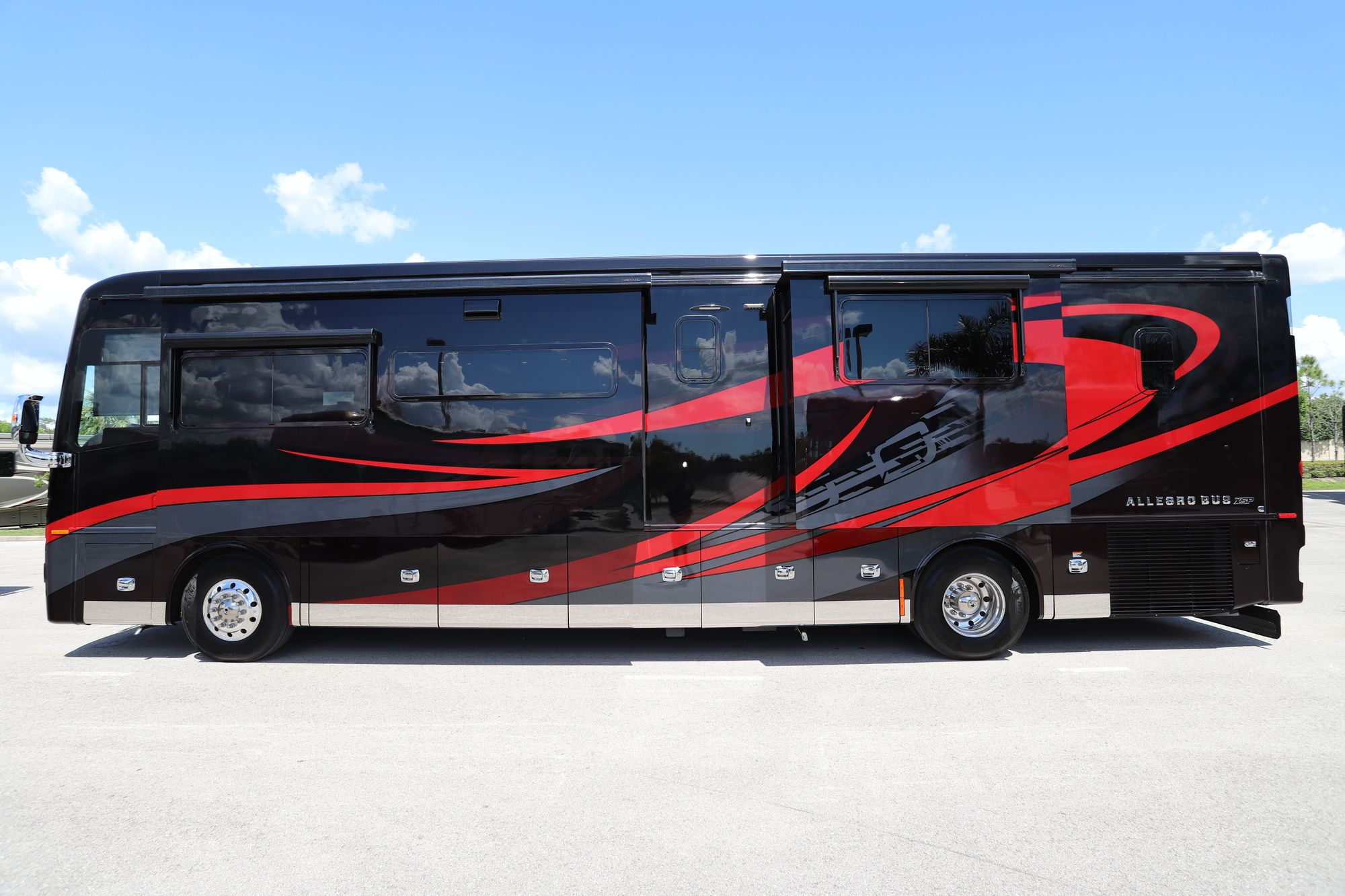 New 2021 Tiffin Motor Homes Allegro Bus 40IP Class A  For Sale