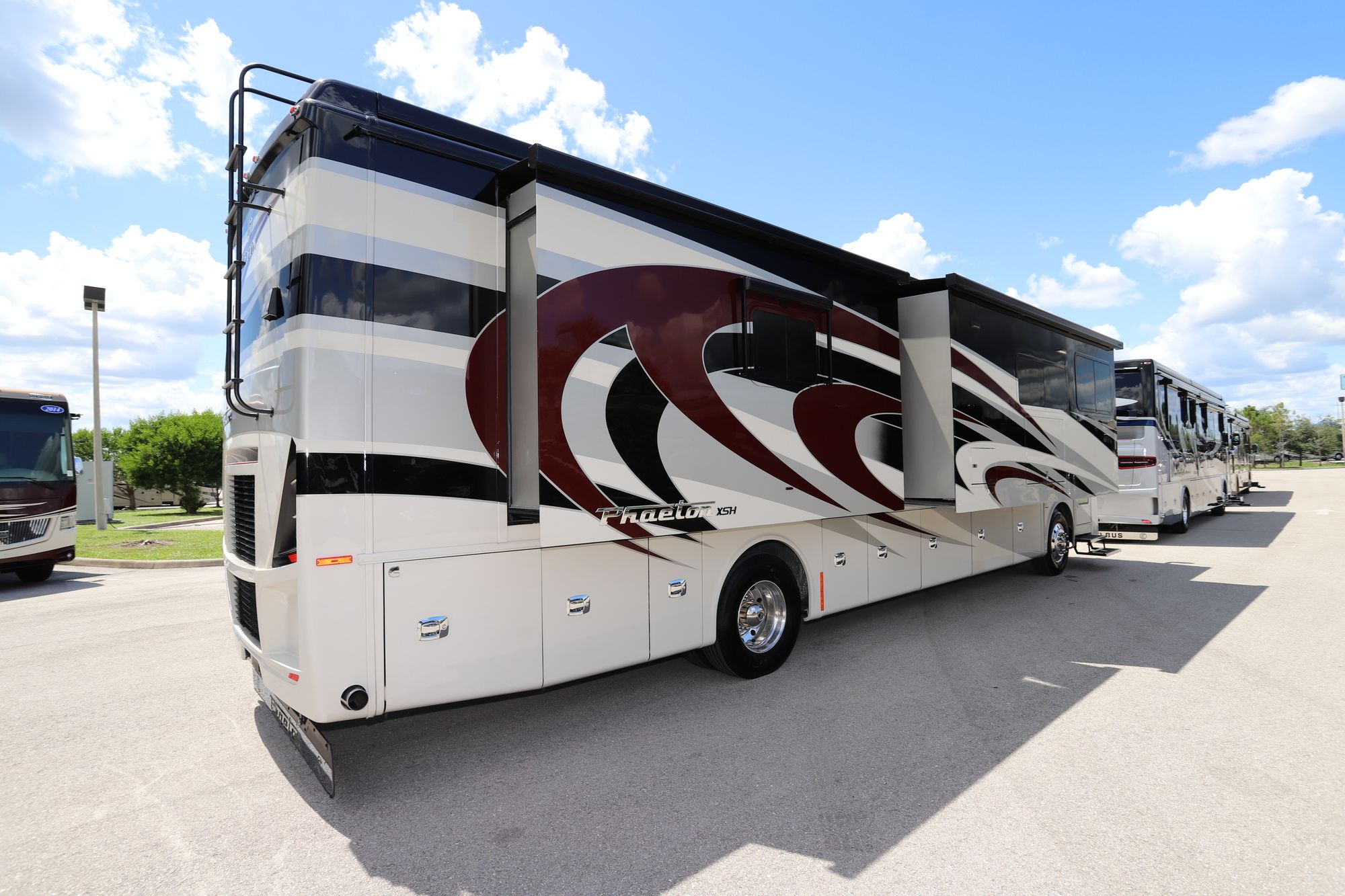 New 2021 Tiffin Motor Homes Phaeton 40IH Class A  For Sale