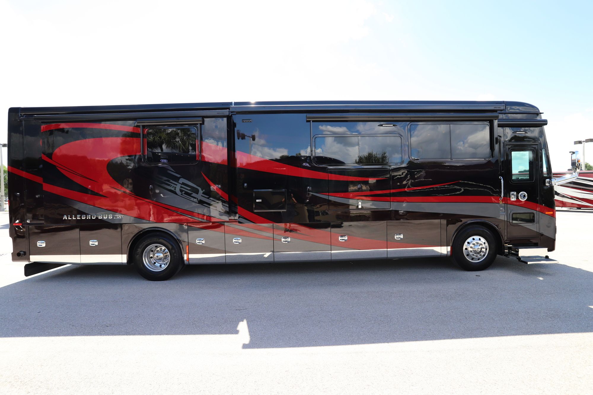 New 2021 Tiffin Motor Homes Allegro Bus 40IP Class A  For Sale