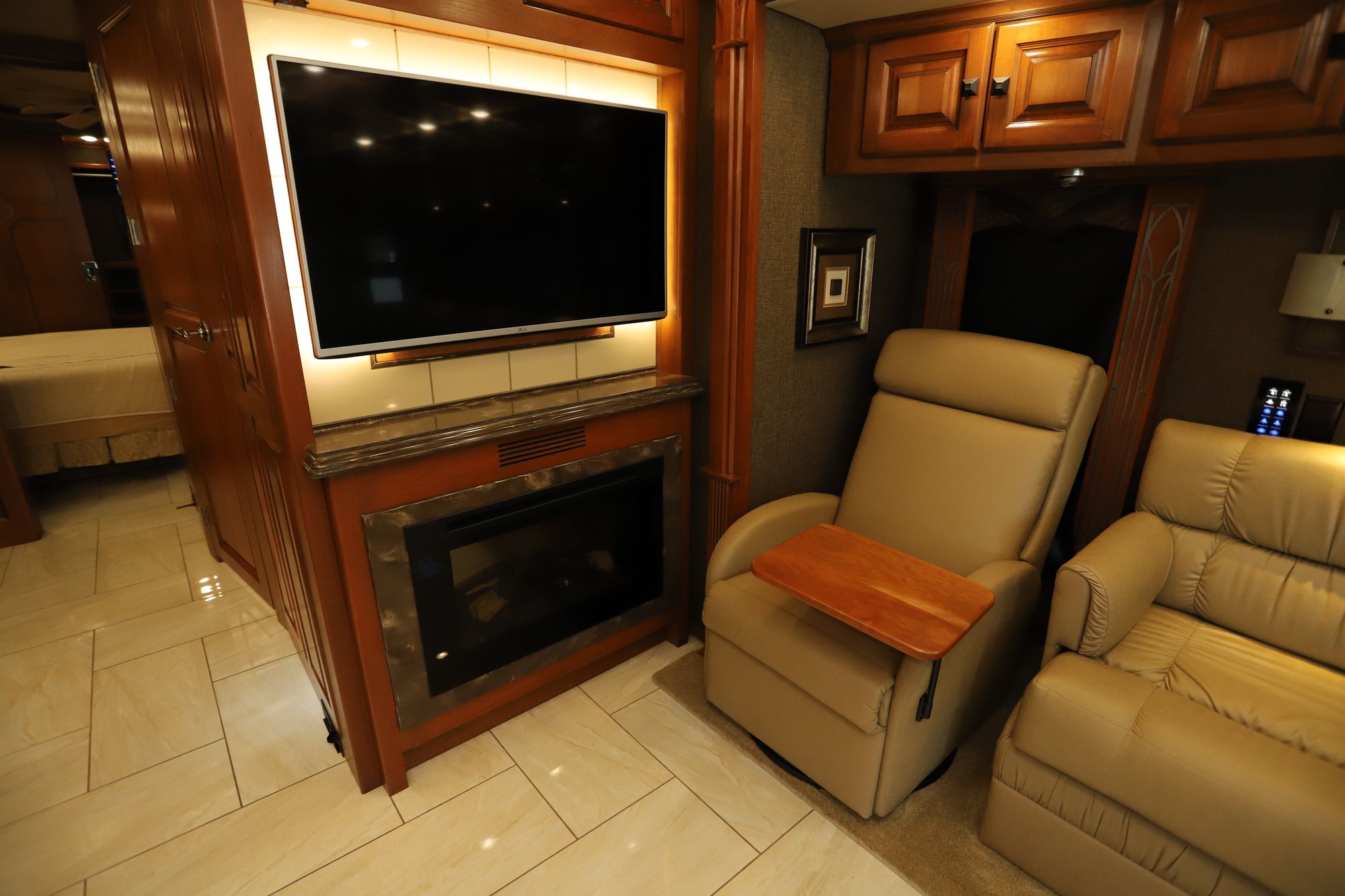 Used 2016 Tiffin Motor Homes Allegro Bus 40AP Class A  For Sale