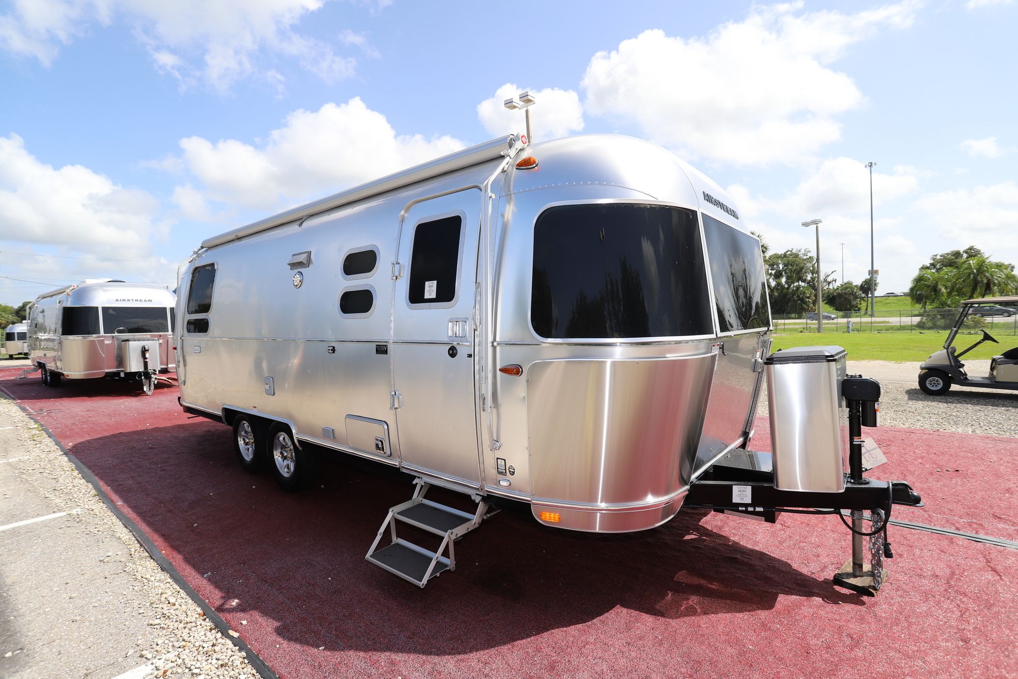 New 2021 Airstream Flying Cloud 25RB Travel Trailer  For Sale