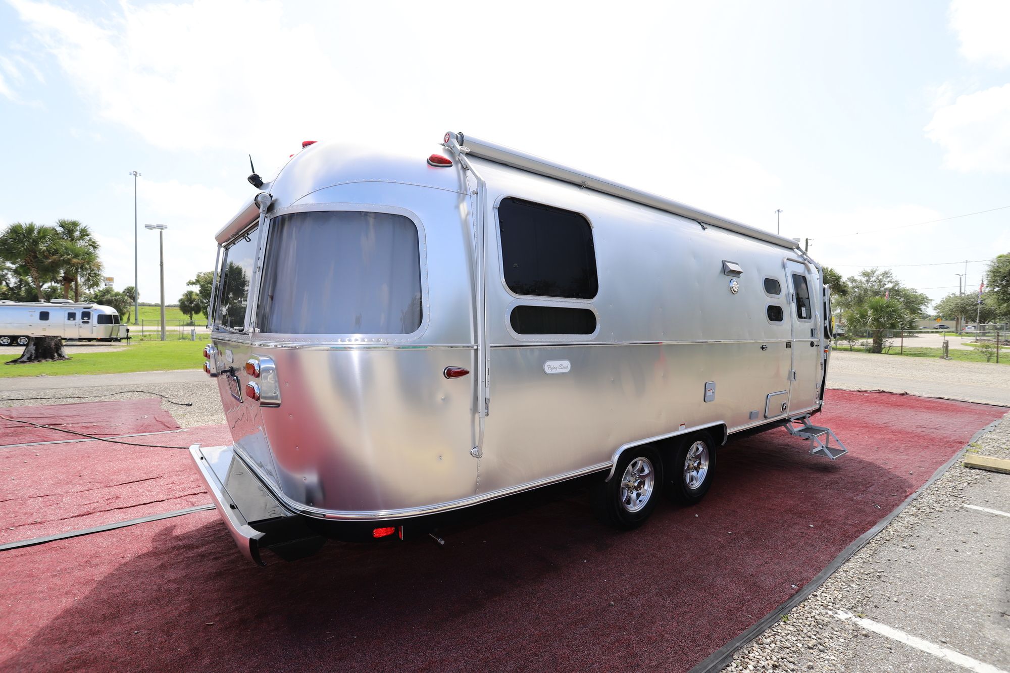 New 2021 Airstream Flying Cloud 25RB Travel Trailer  For Sale