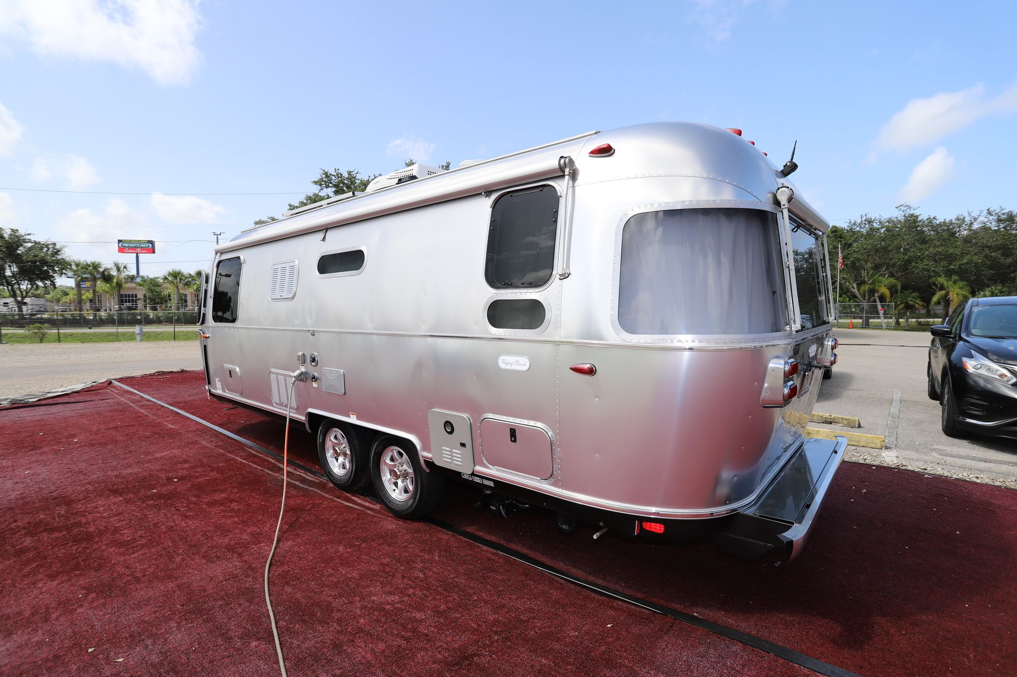 New 2021 Airstream Flying Cloud 25RB Travel Trailer  For Sale