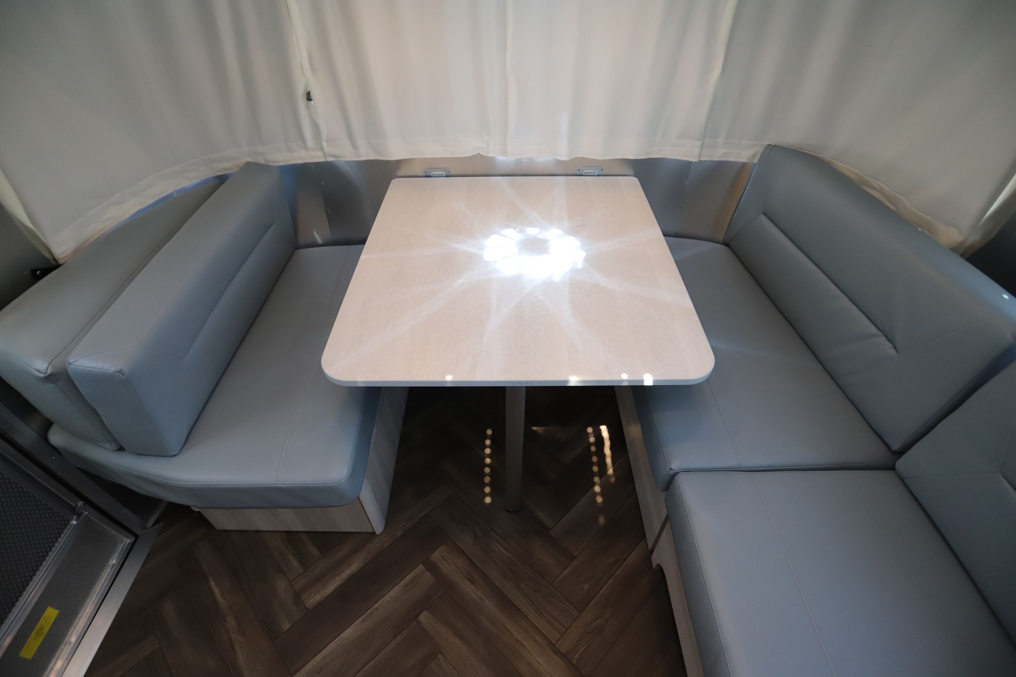 New 2021 Airstream International 25FB Travel Trailer  For Sale