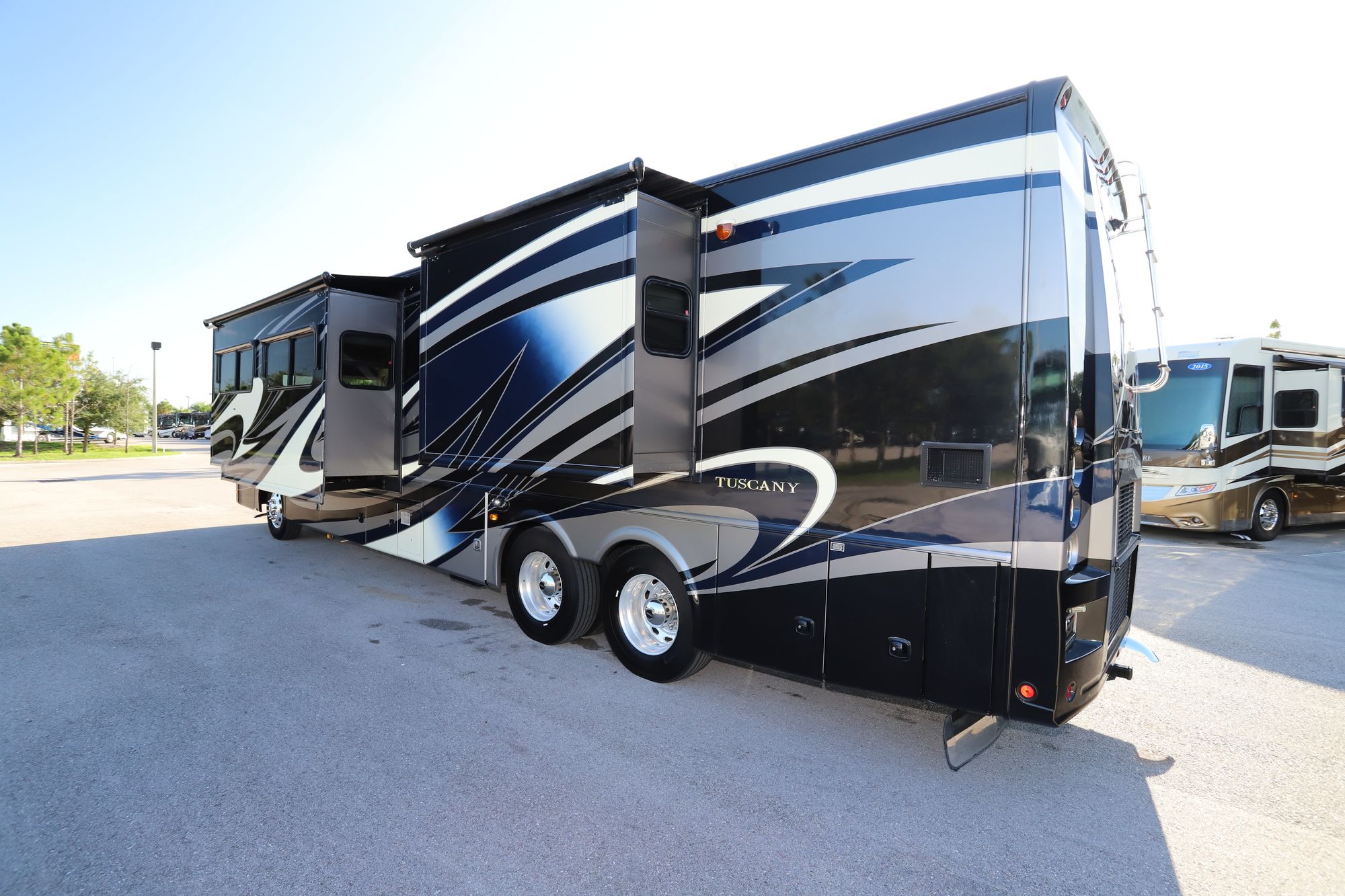 Used 2011 Damon Tuscany 42RQ Class A  For Sale