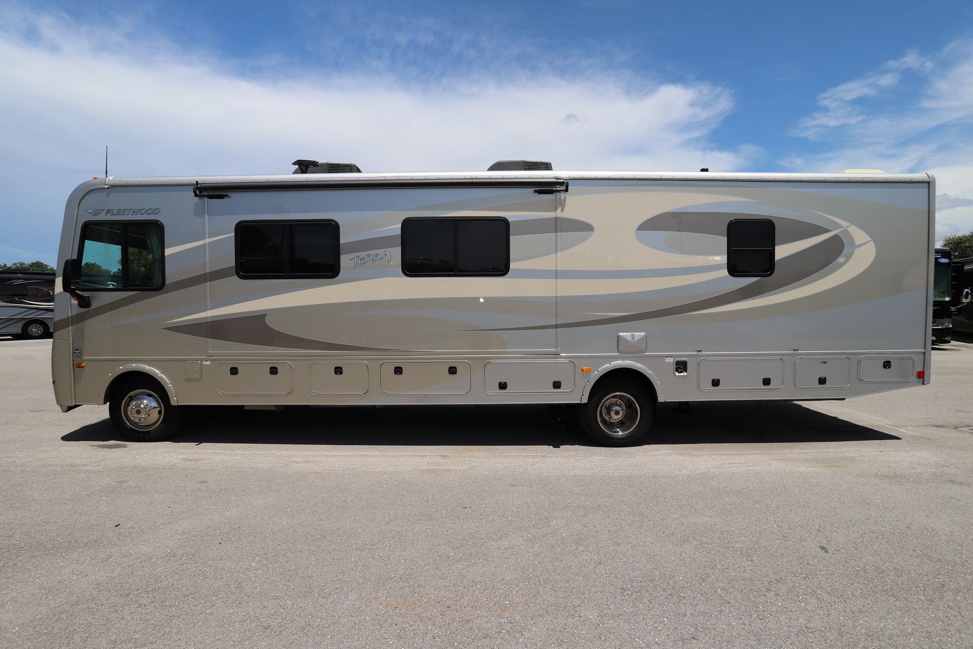 Used 2014 Fleetwood Terra 35K Class A  For Sale