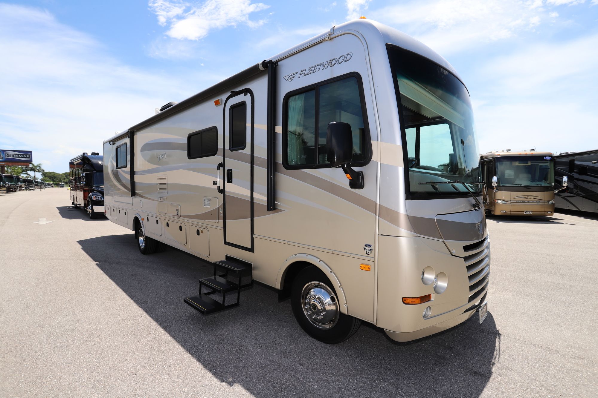 Used 2014 Fleetwood Terra 35K Class A  For Sale