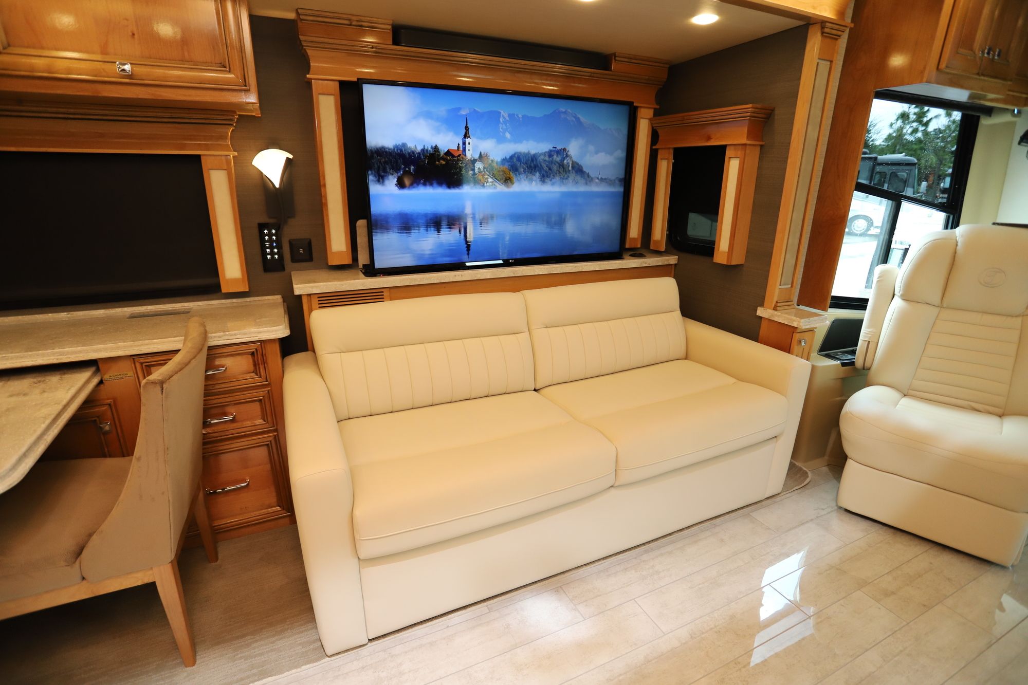 New 2021 Tiffin Motor Homes Phaeton 40QBH Class A  For Sale