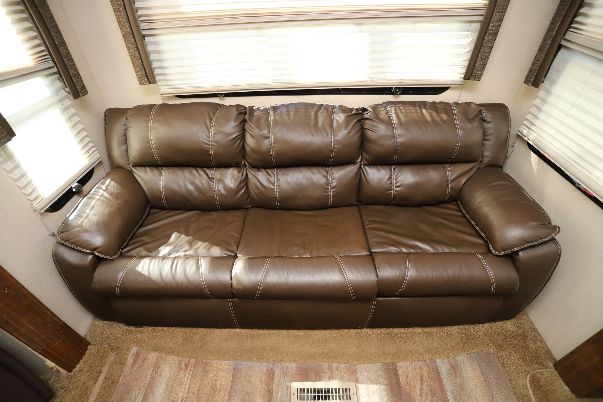 Used 2015 Forest River Blue Ridge 3025RL Fifth Wheel  For Sale