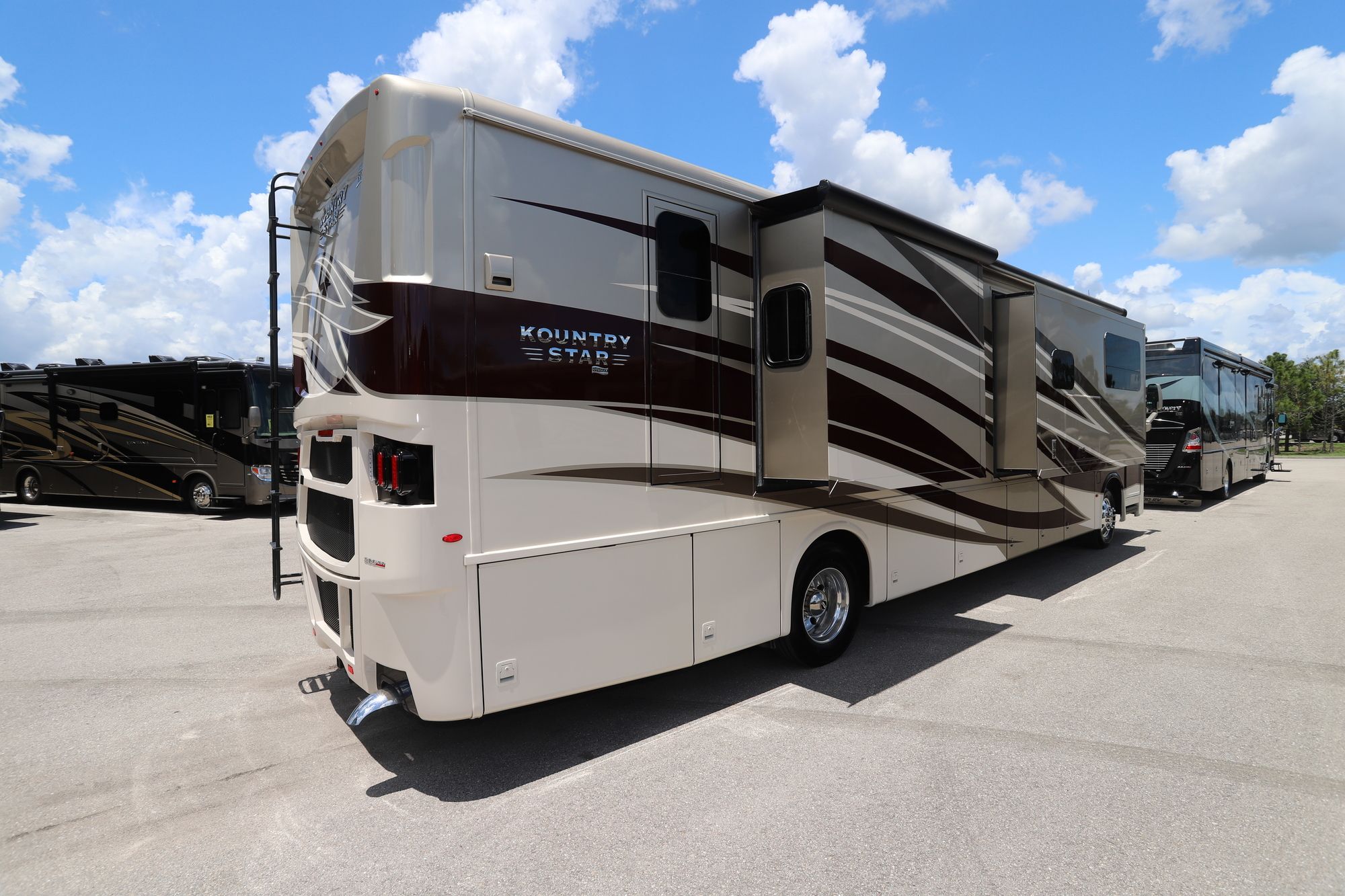 New 2021 Newmar Kountry Star 4037 Class A  For Sale