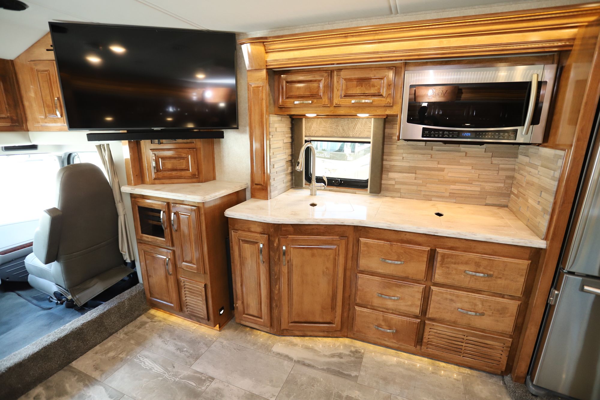 New 2021 Renegade Rv Verona Le 38LDG Super C  For Sale