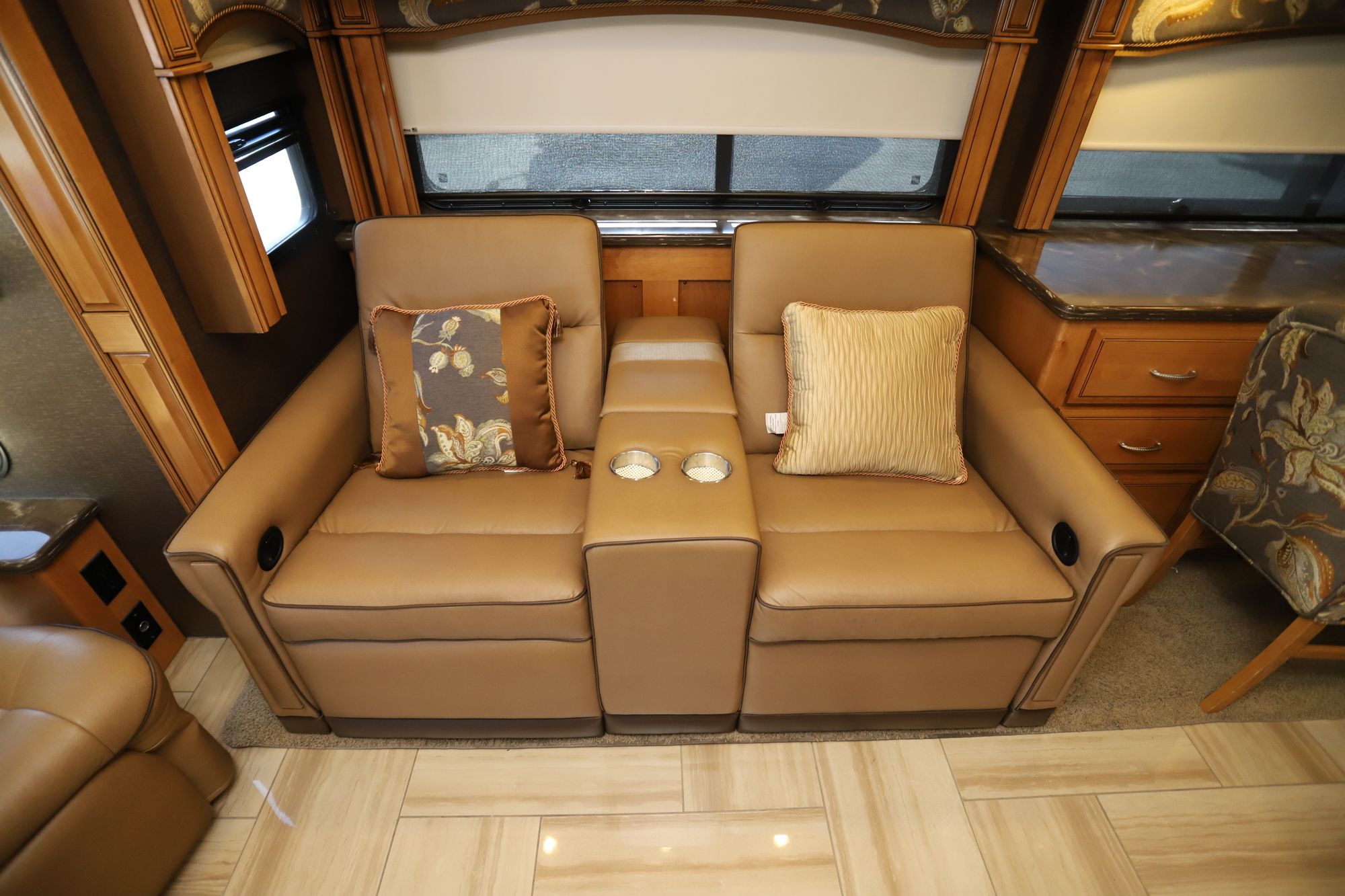 Used 2016 Thor Tuscany 42GX Class A  For Sale