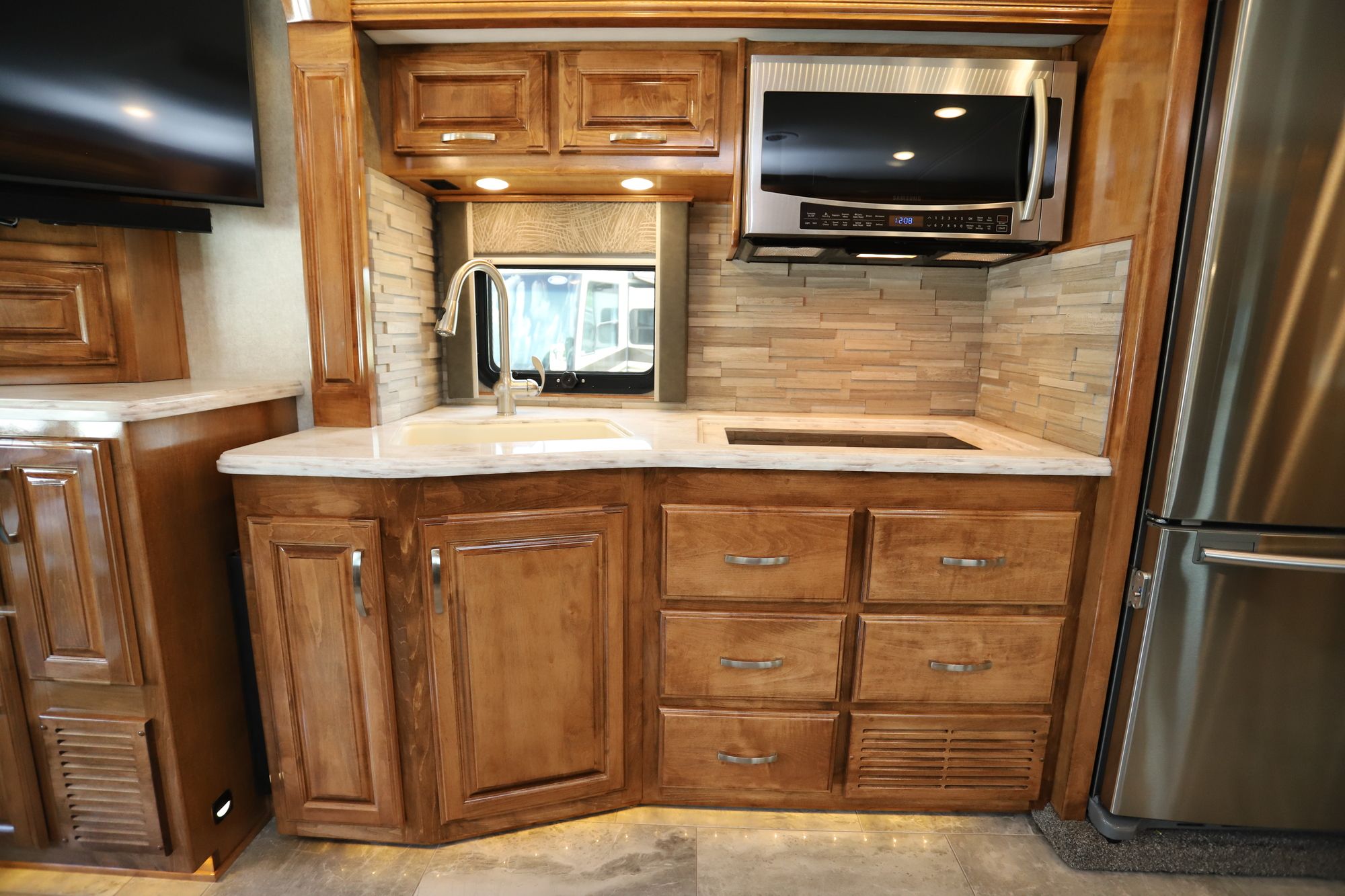 New 2021 Renegade Rv Verona Le 38LDG Super C  For Sale