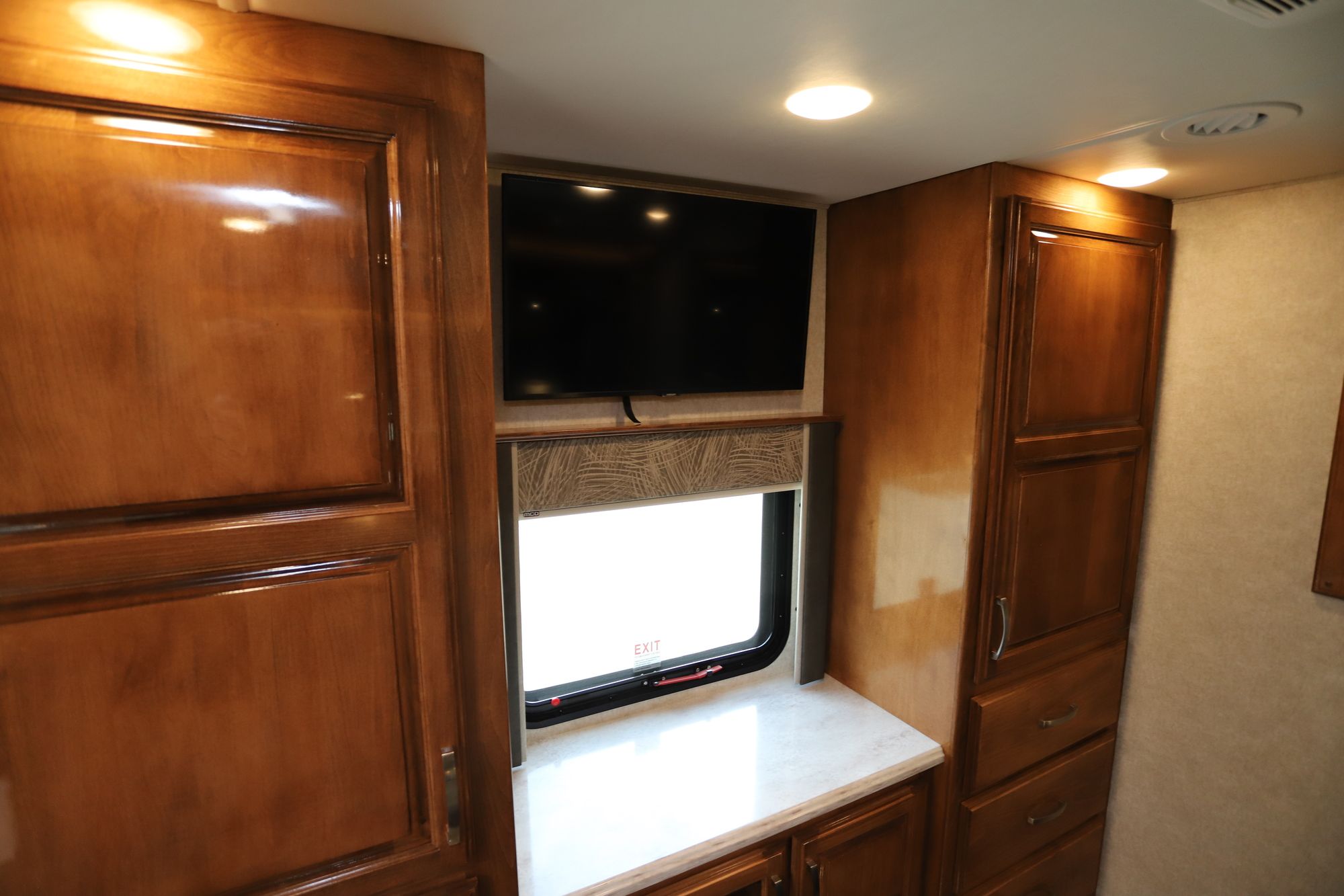 New 2021 Renegade Rv Verona Le 38LDG Super C  For Sale