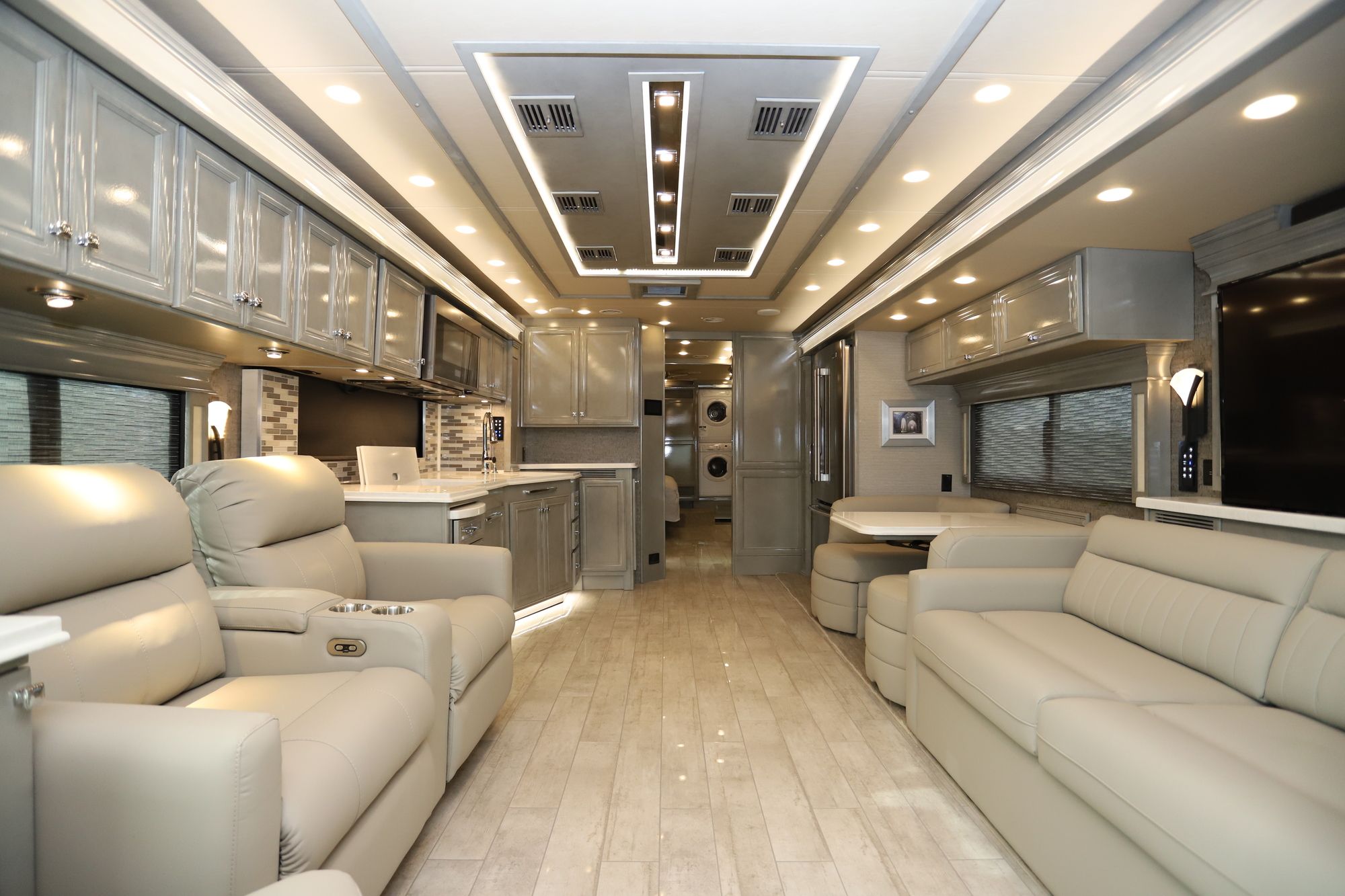 New 2021 Tiffin Motor Homes Phaeton 40QKH Class A  For Sale