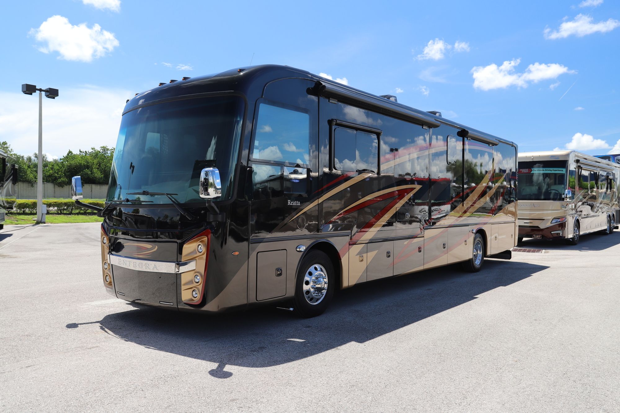 Used 2020 Entegra Reatta 39BH Class A  For Sale