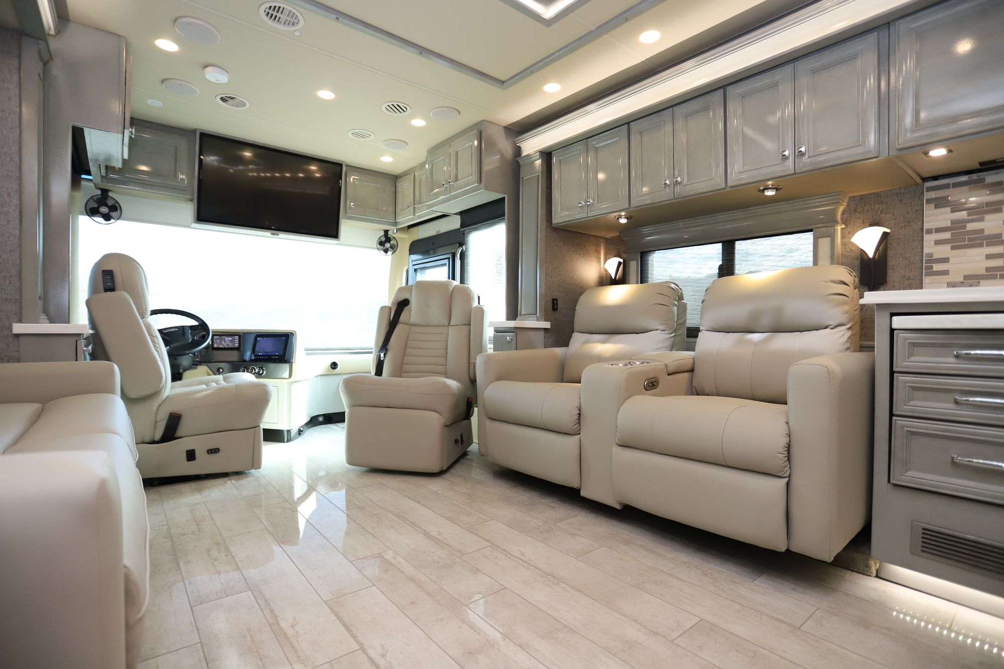 New 2021 Tiffin Motor Homes Phaeton 40QKH Class A  For Sale