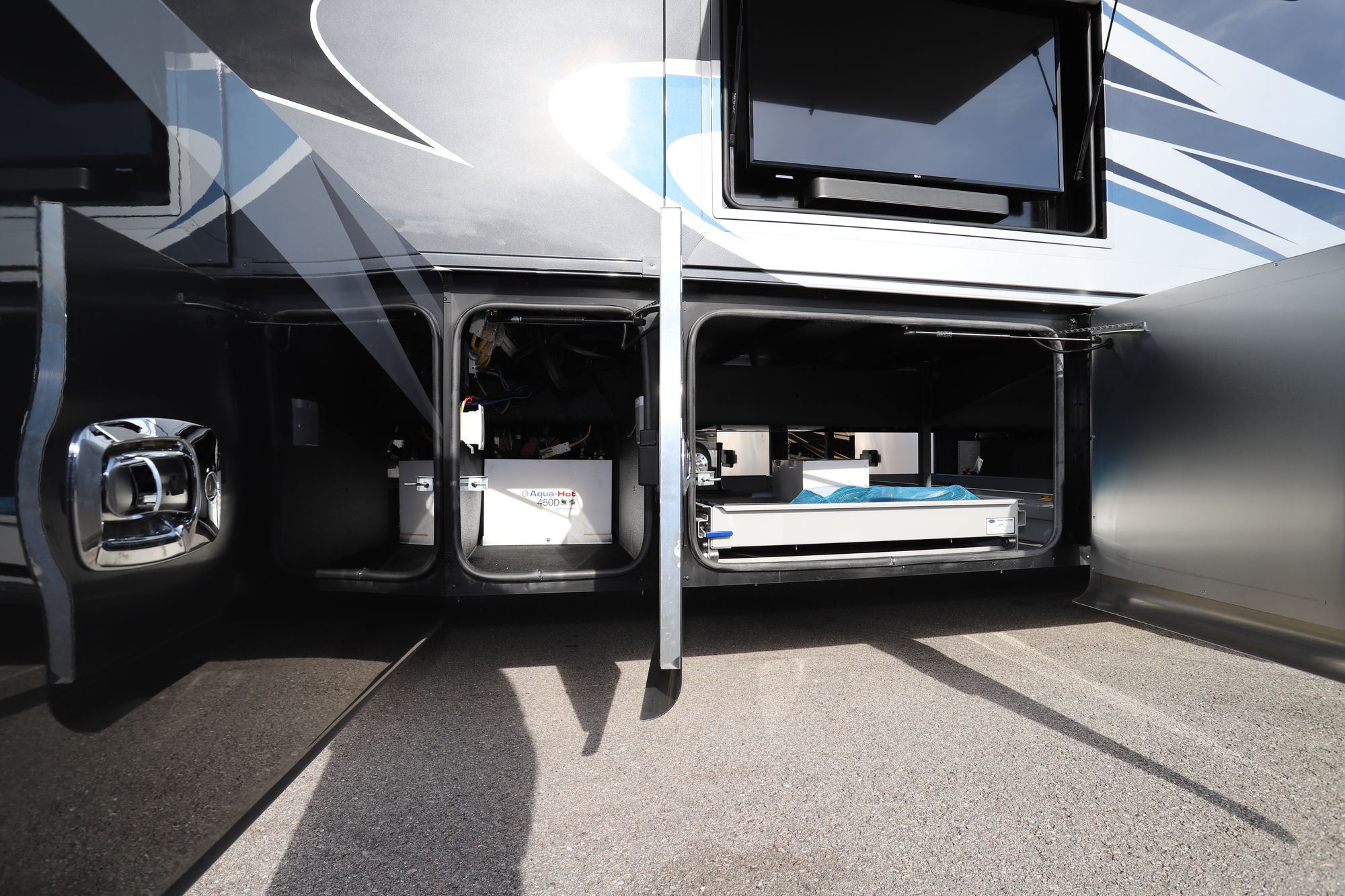 New 2021 Tiffin Motor Homes Phaeton 40QKH Class A  For Sale