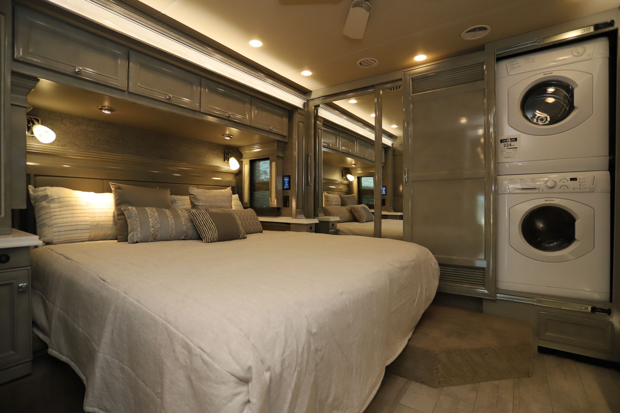 New 2021 Tiffin Motor Homes Phaeton 40QKH Class A  For Sale