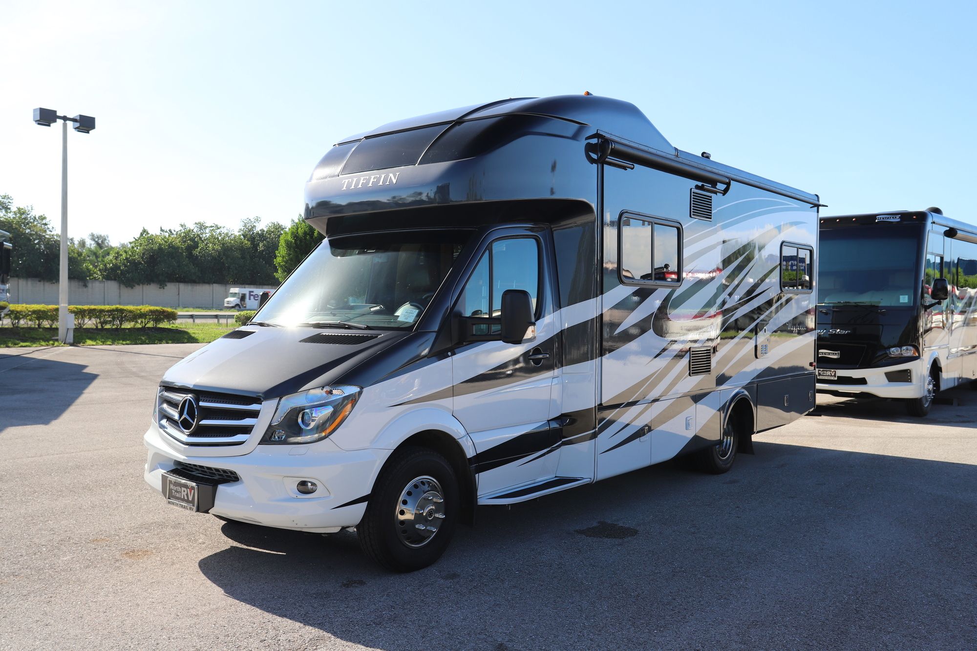 Used 2018 Tiffin Motor Homes Wayfarer 24BW Class C  For Sale