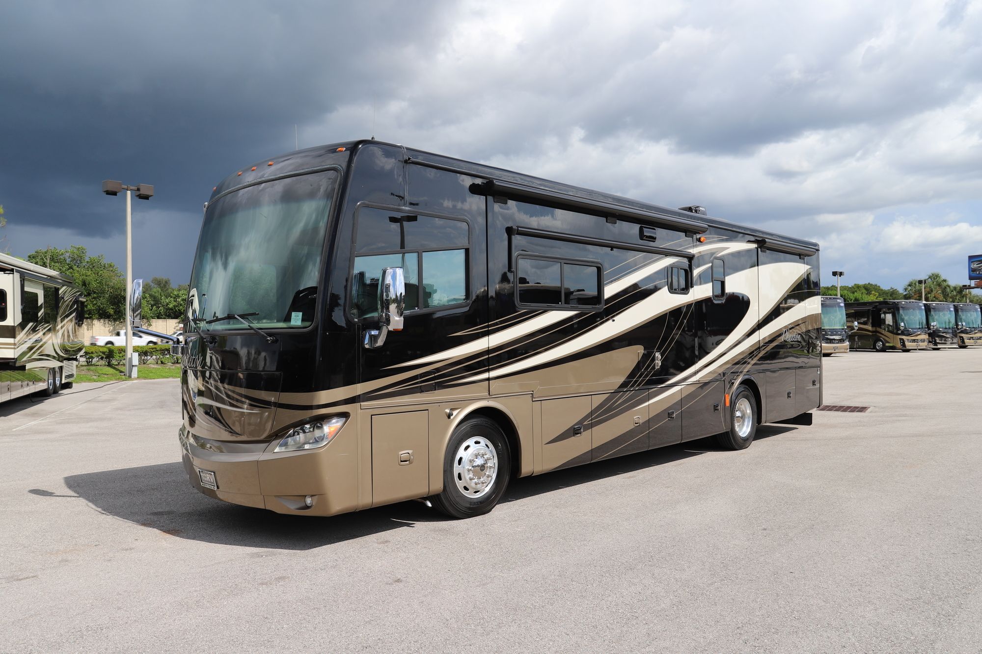 Used 2013 Tiffin Motor Homes Phaeton 36GH Class A  For Sale