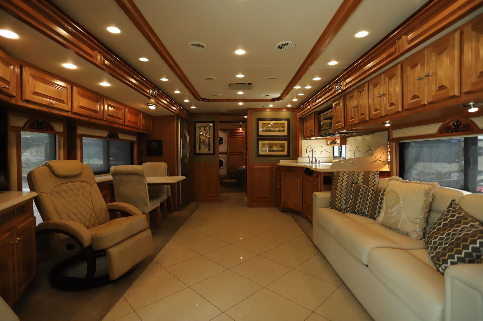 Used 2013 Tiffin Motor Homes Phaeton 36GH Class A  For Sale