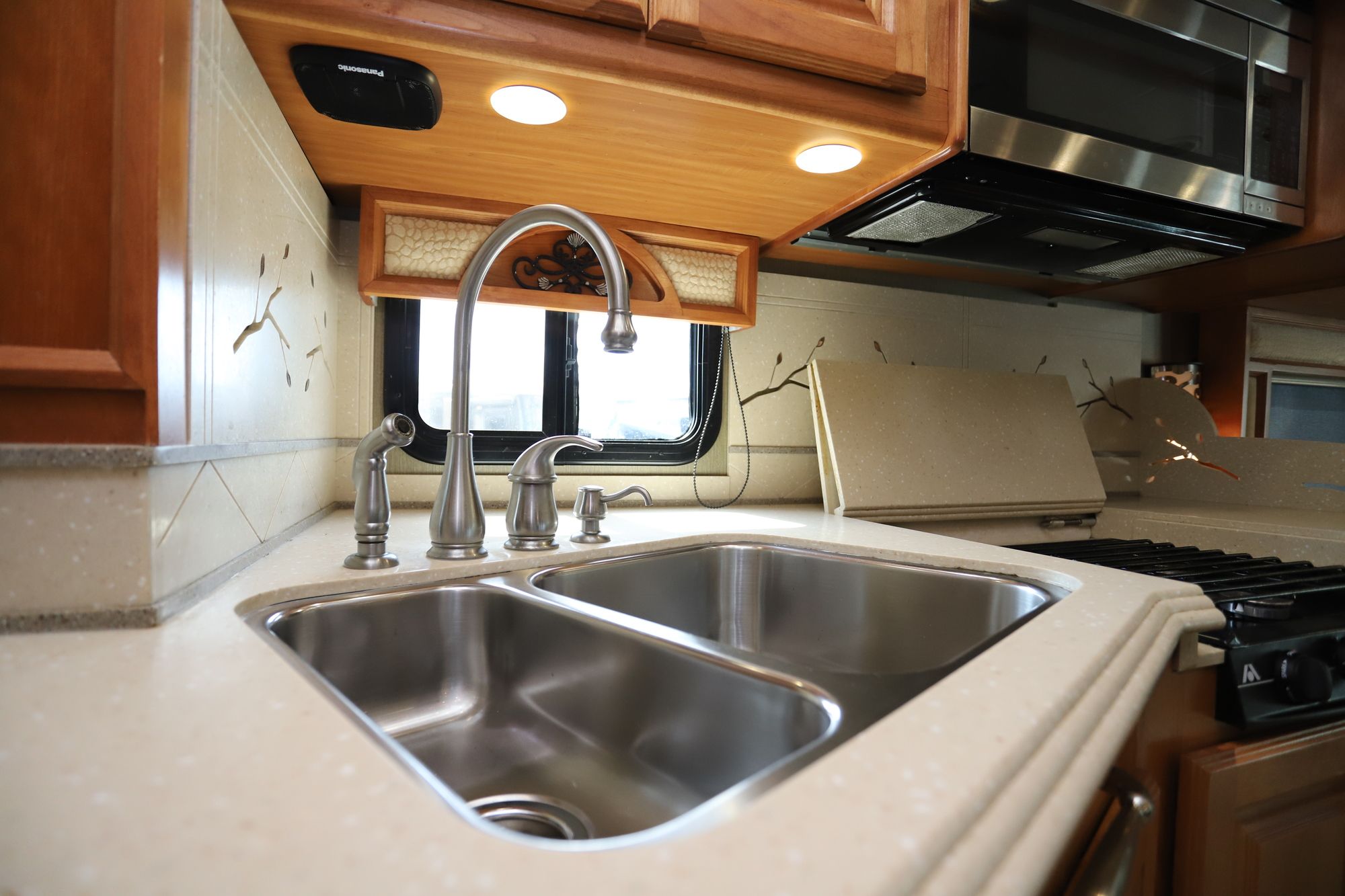 Used 2013 Tiffin Motor Homes Phaeton 36GH Class A  For Sale