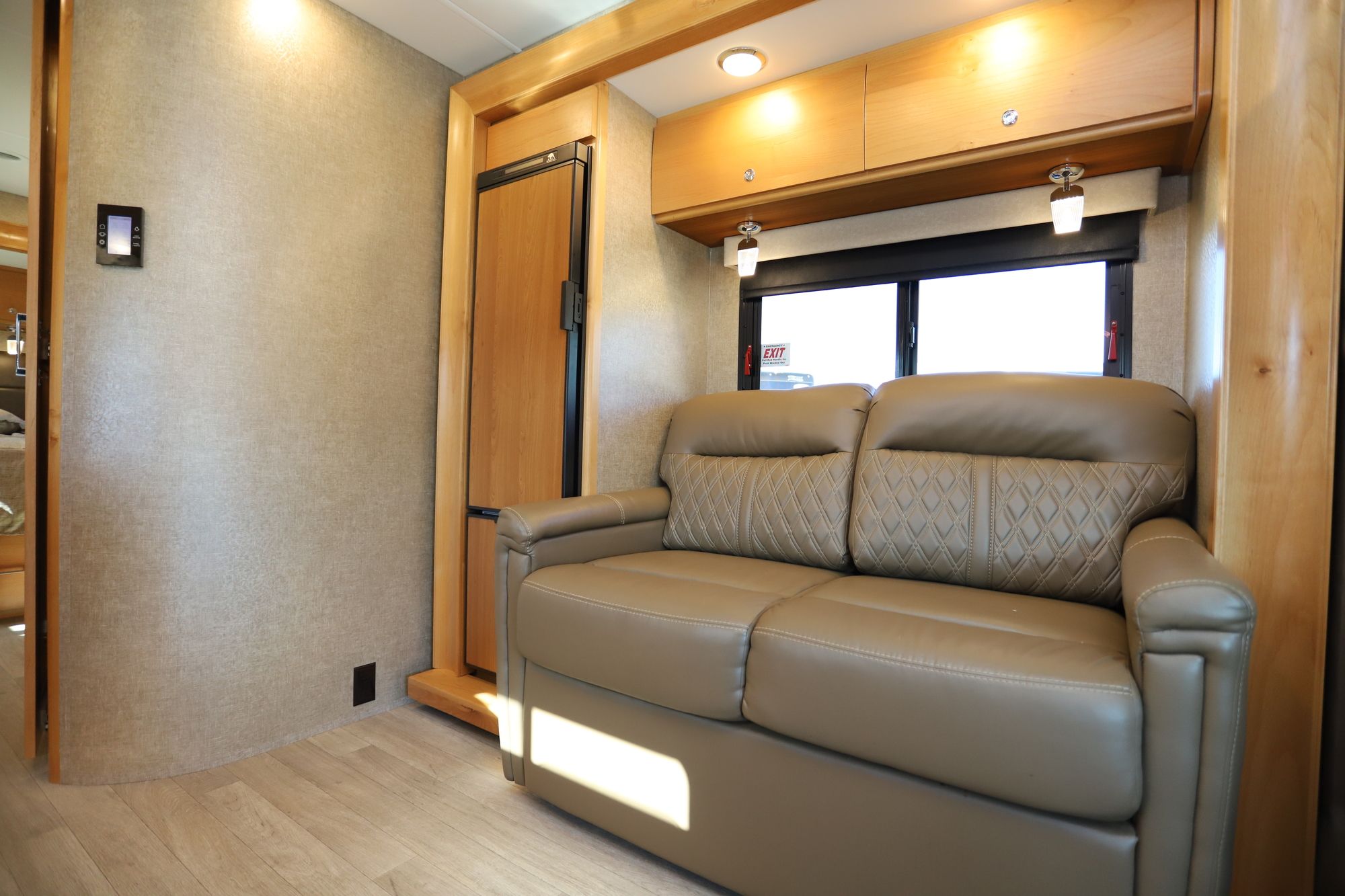 Used 2018 Tiffin Motor Homes Wayfarer 24BW Class C  For Sale